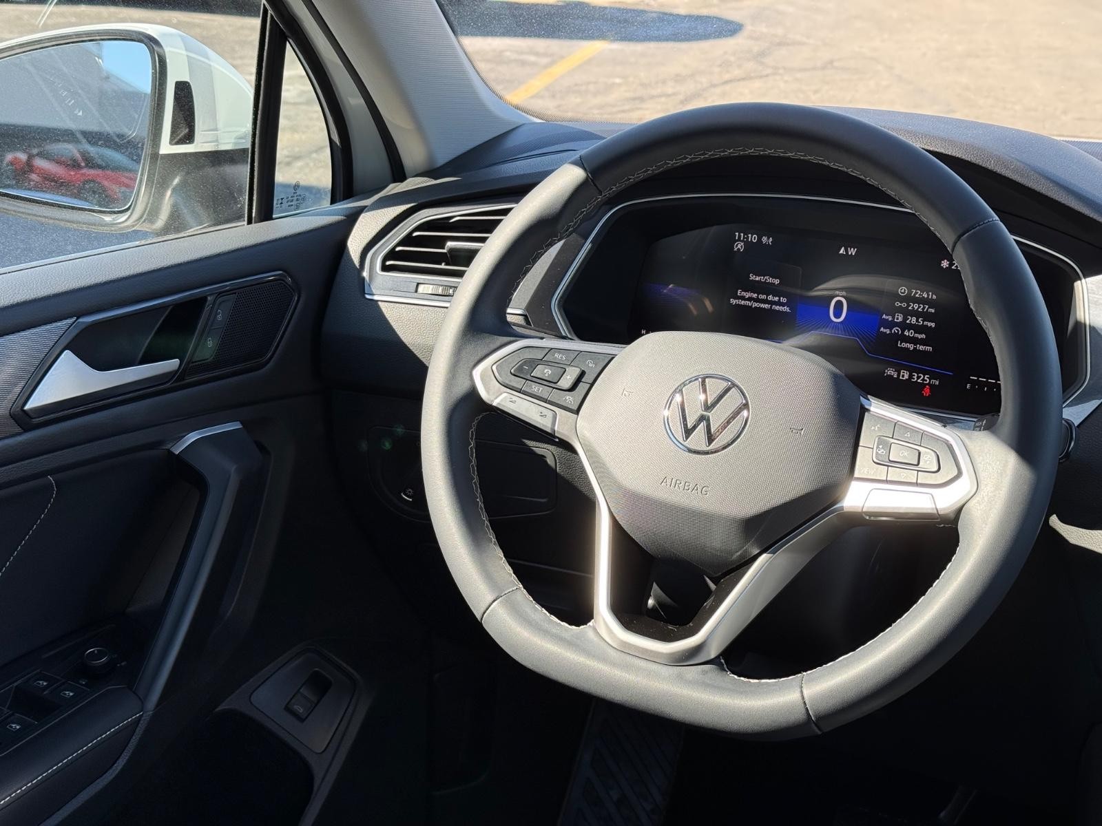 Volkswagen Tiguan Vehicle Image 14