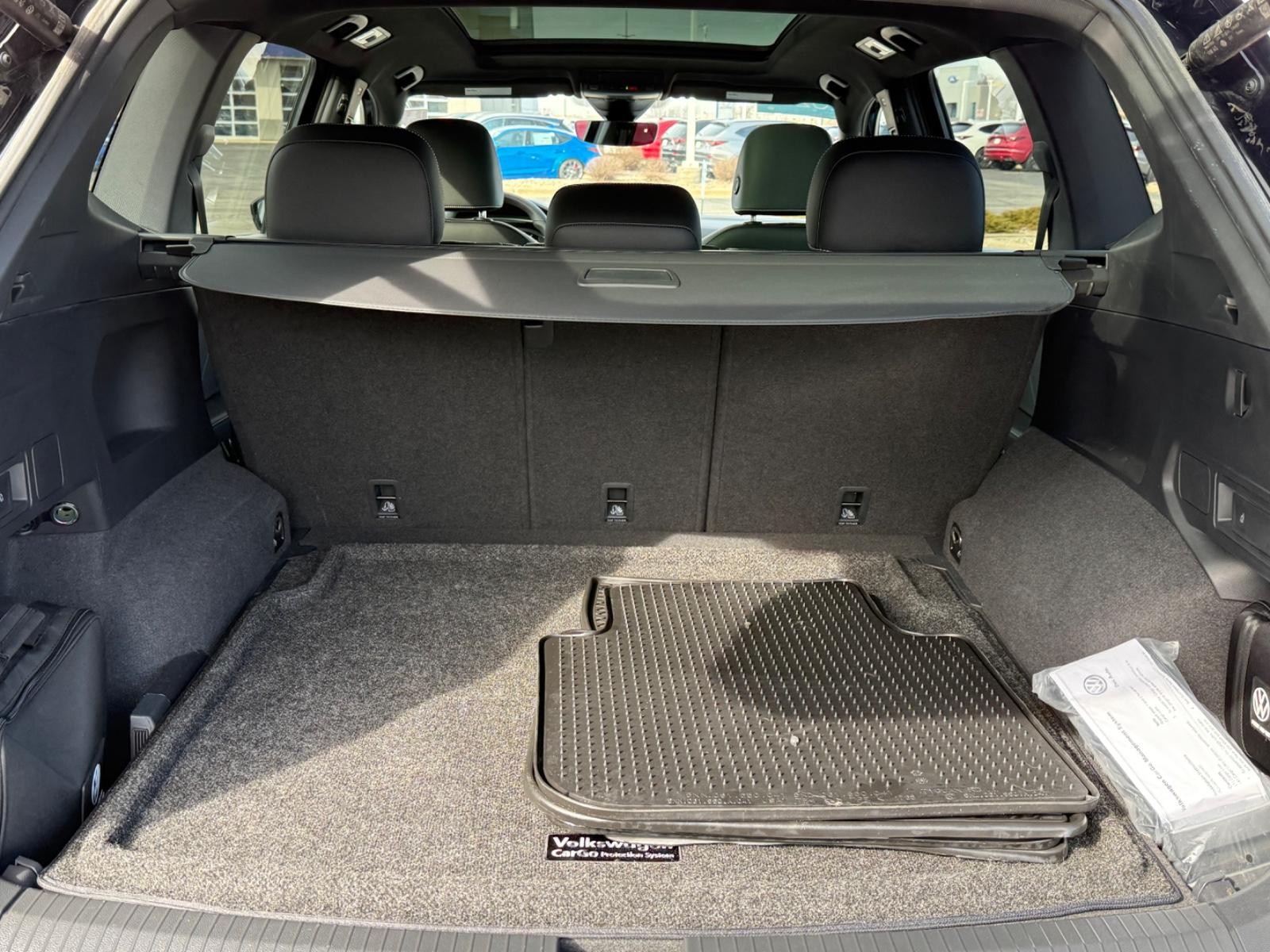 Volkswagen Tiguan Vehicle Image 05