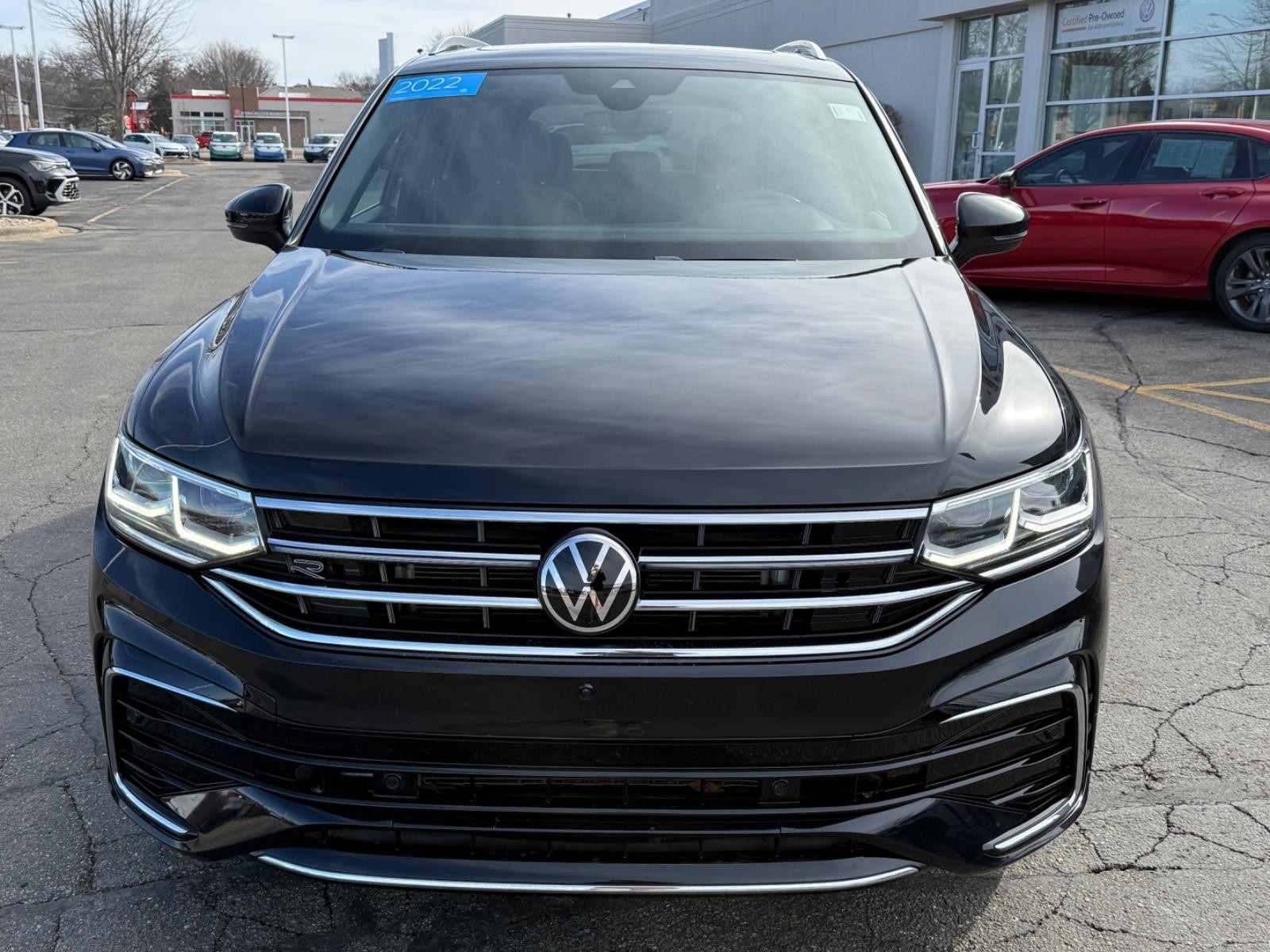 Volkswagen Tiguan Vehicle Image 09