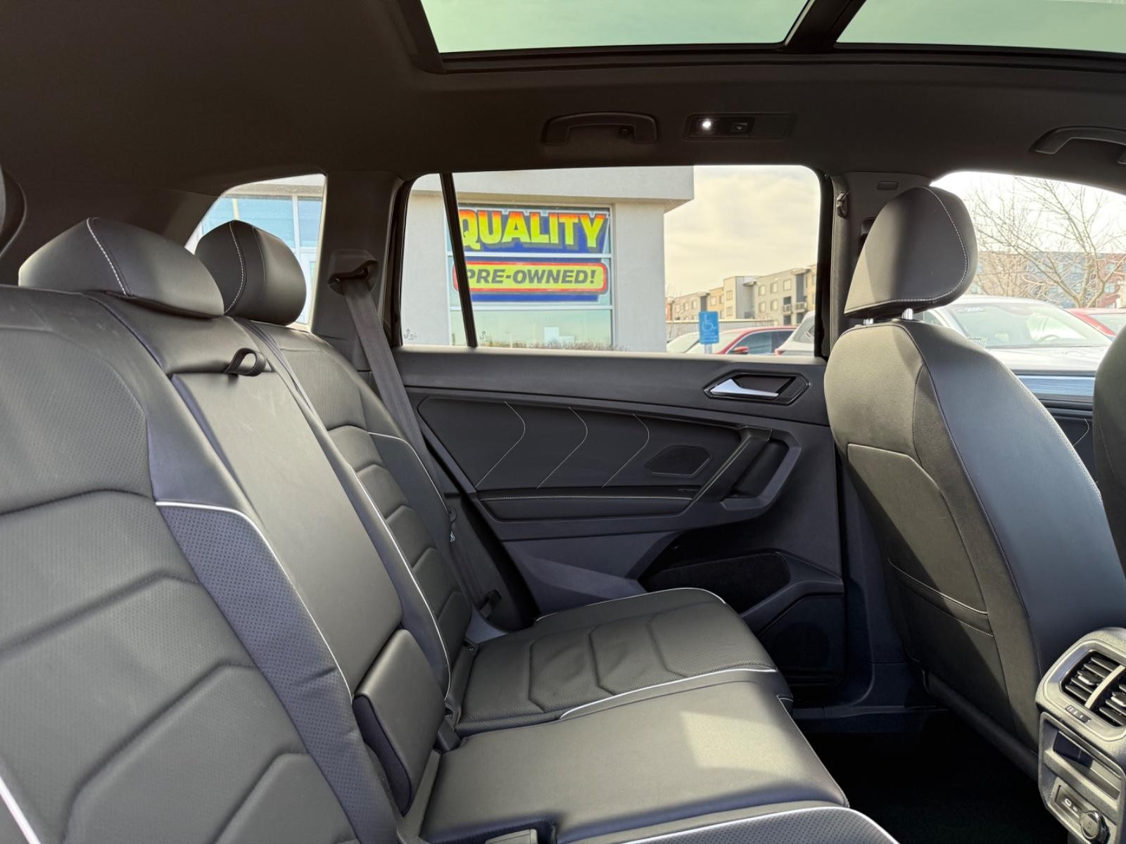Volkswagen Tiguan Vehicle Image 10