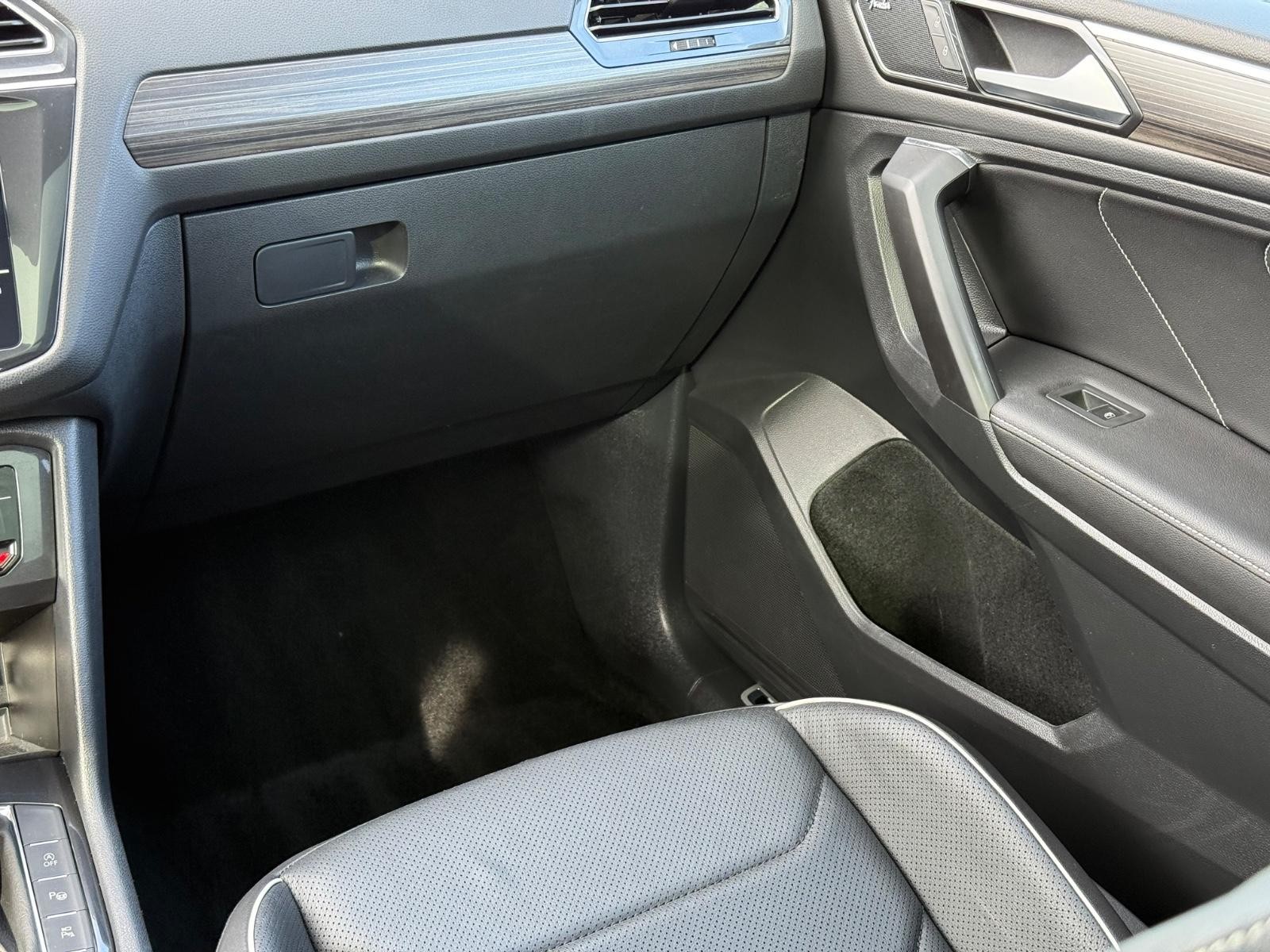 Volkswagen Tiguan Vehicle Image 15