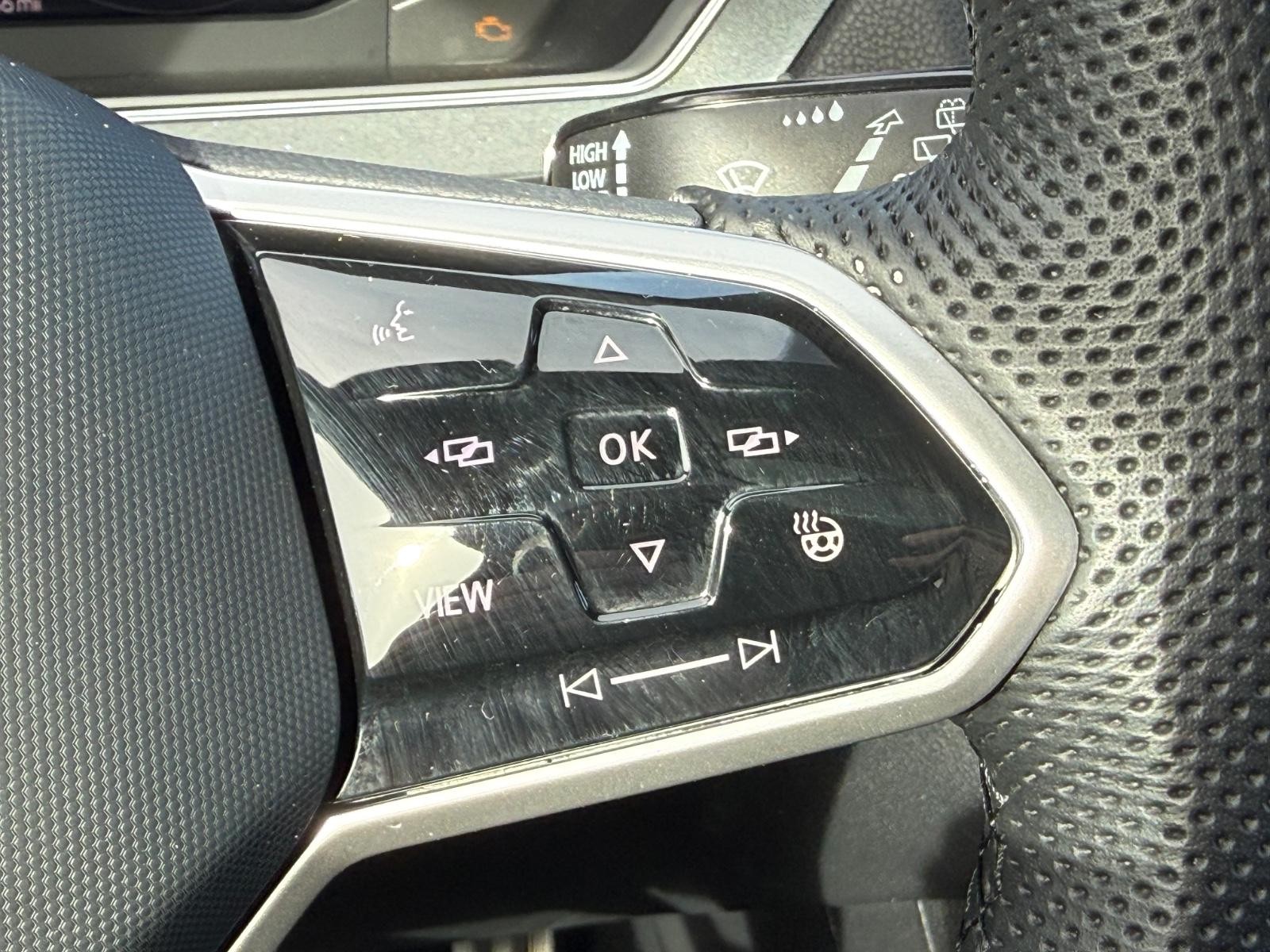 Volkswagen Tiguan Vehicle Image 17