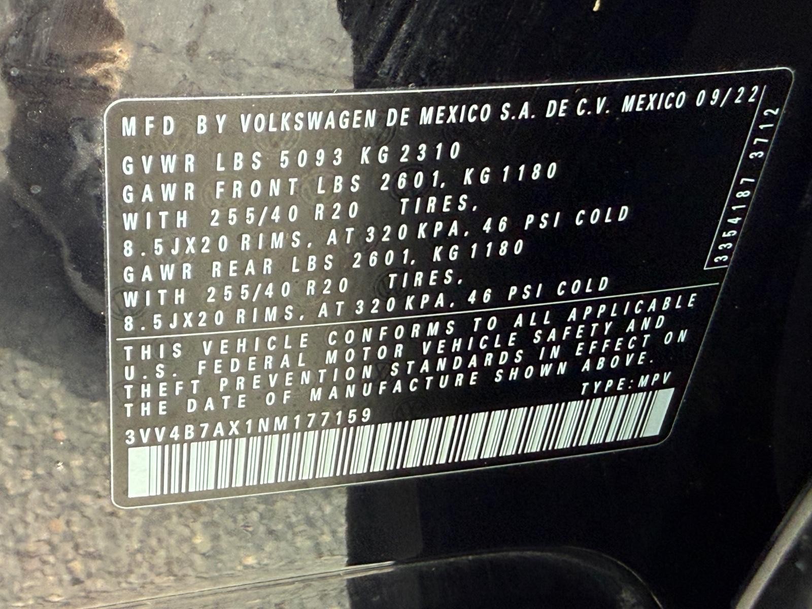 Volkswagen Tiguan Vehicle Image 24