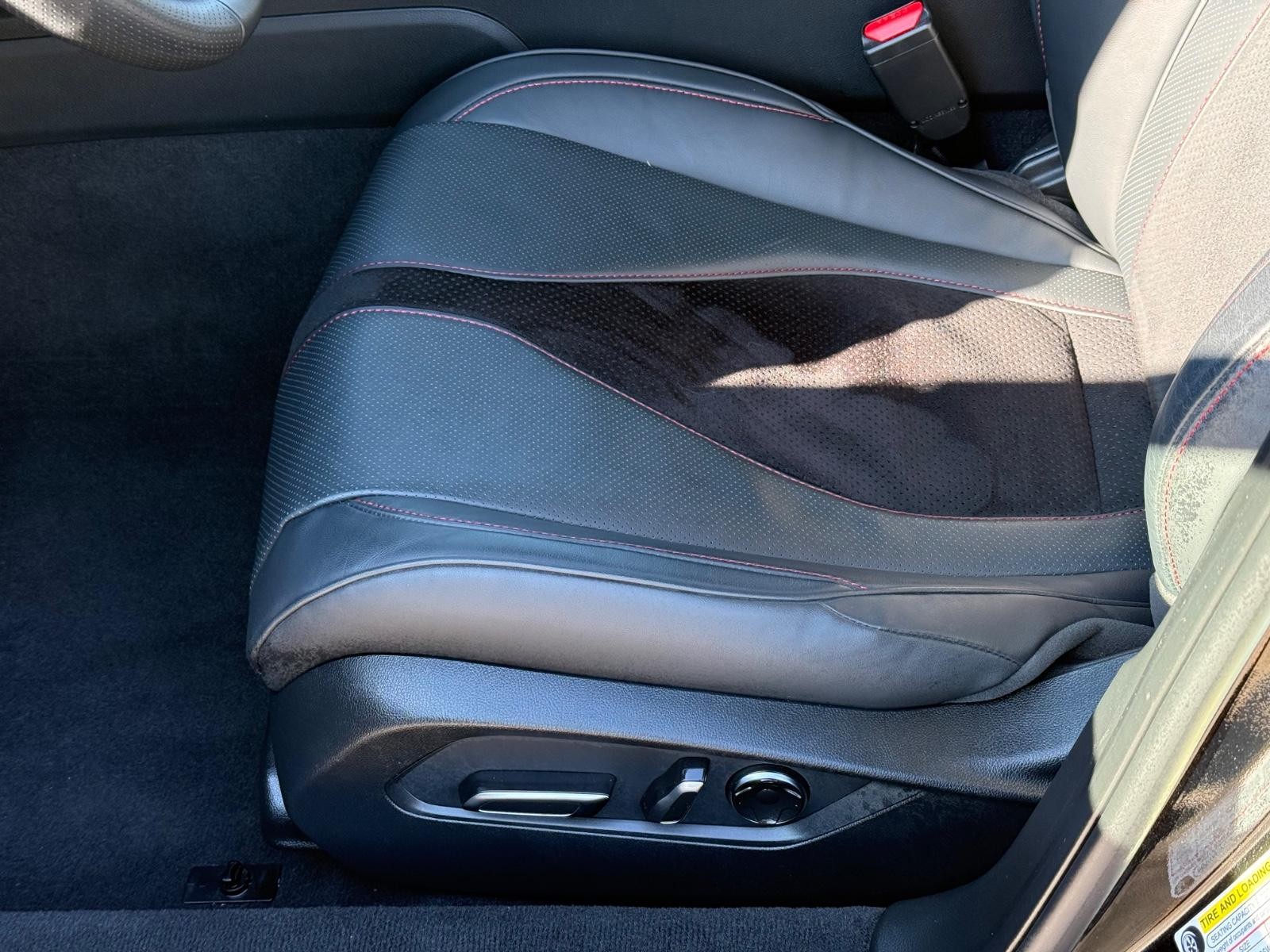 Acura TLX Vehicle Image 23