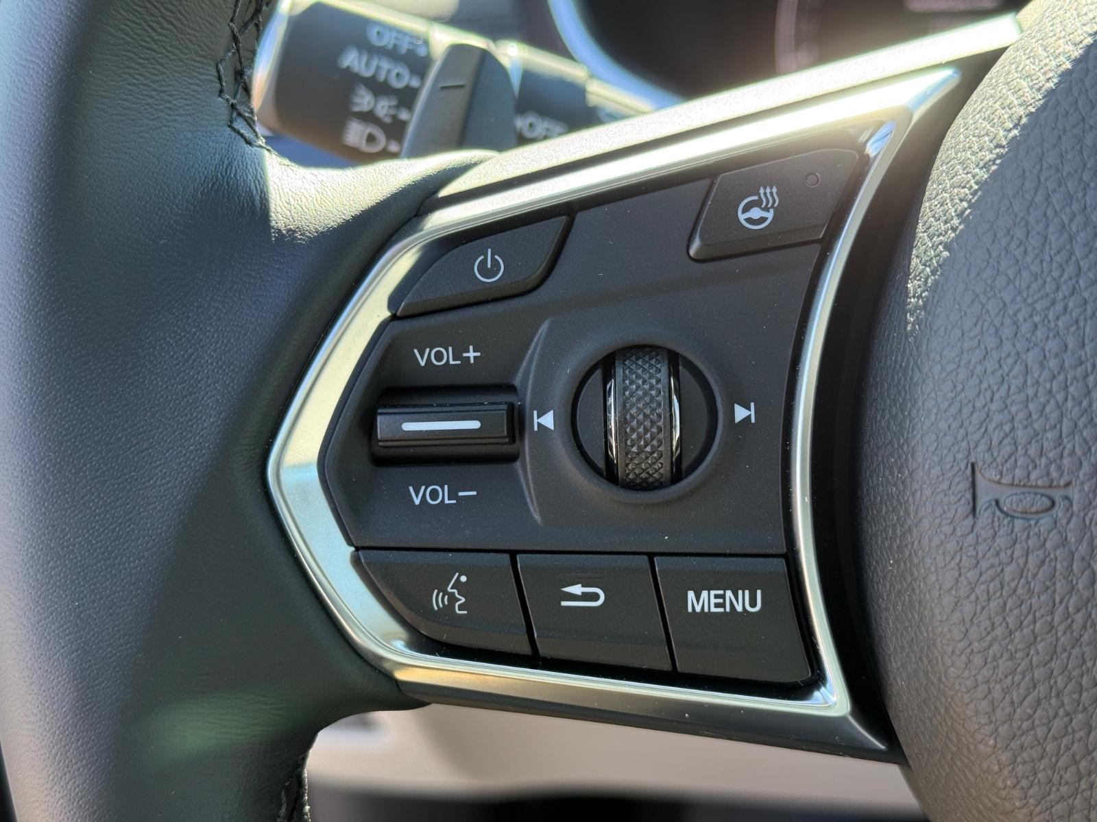 Acura MDX Vehicle Image 11