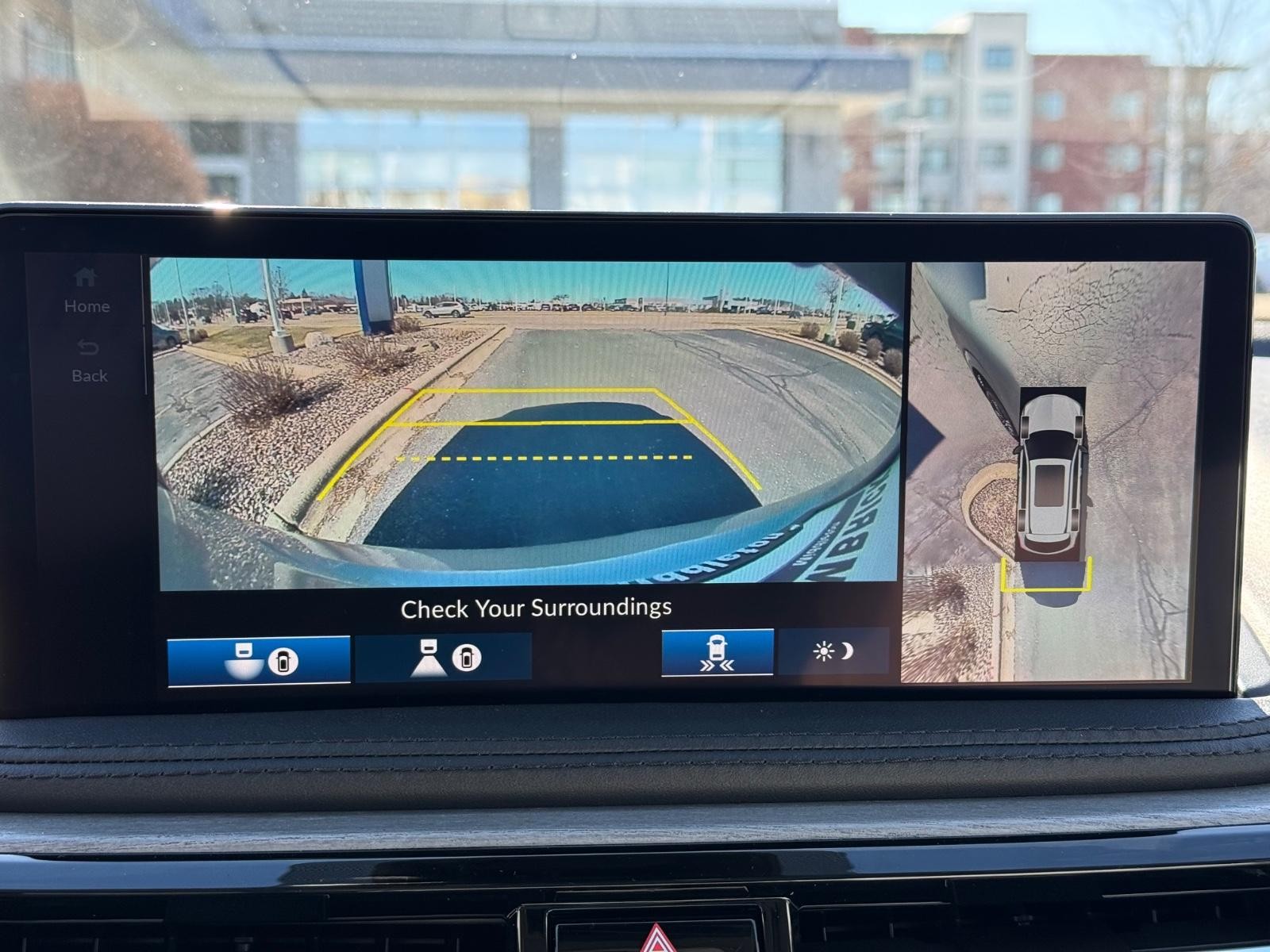 Acura MDX Vehicle Image 13