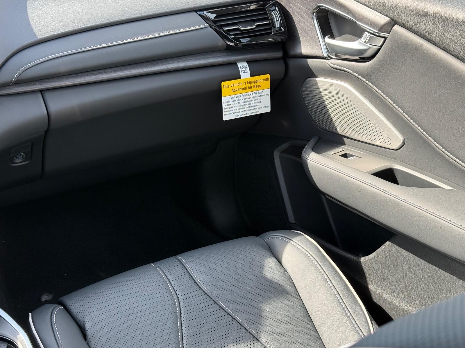 Acura RDX Vehicle Image 09