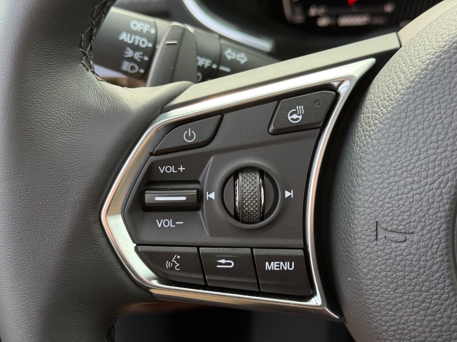 Acura MDX Vehicle Image 12