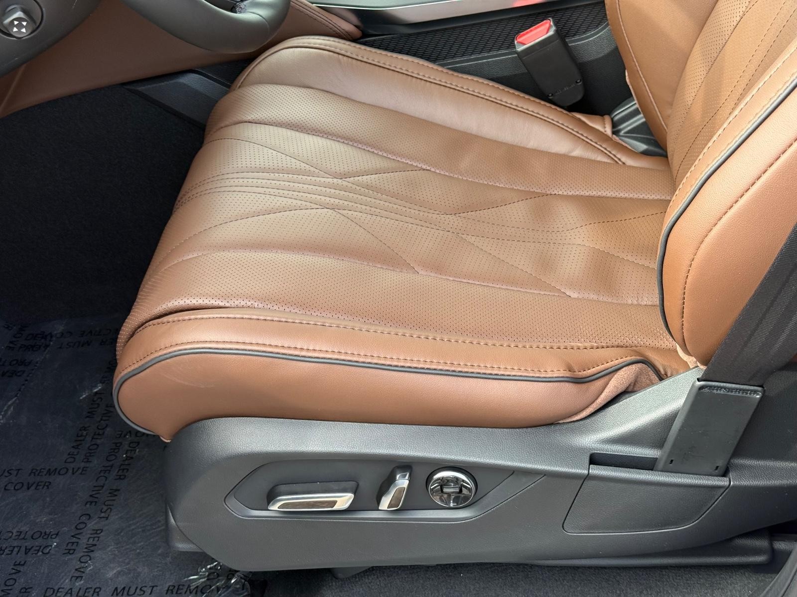 Acura MDX Vehicle Image 17