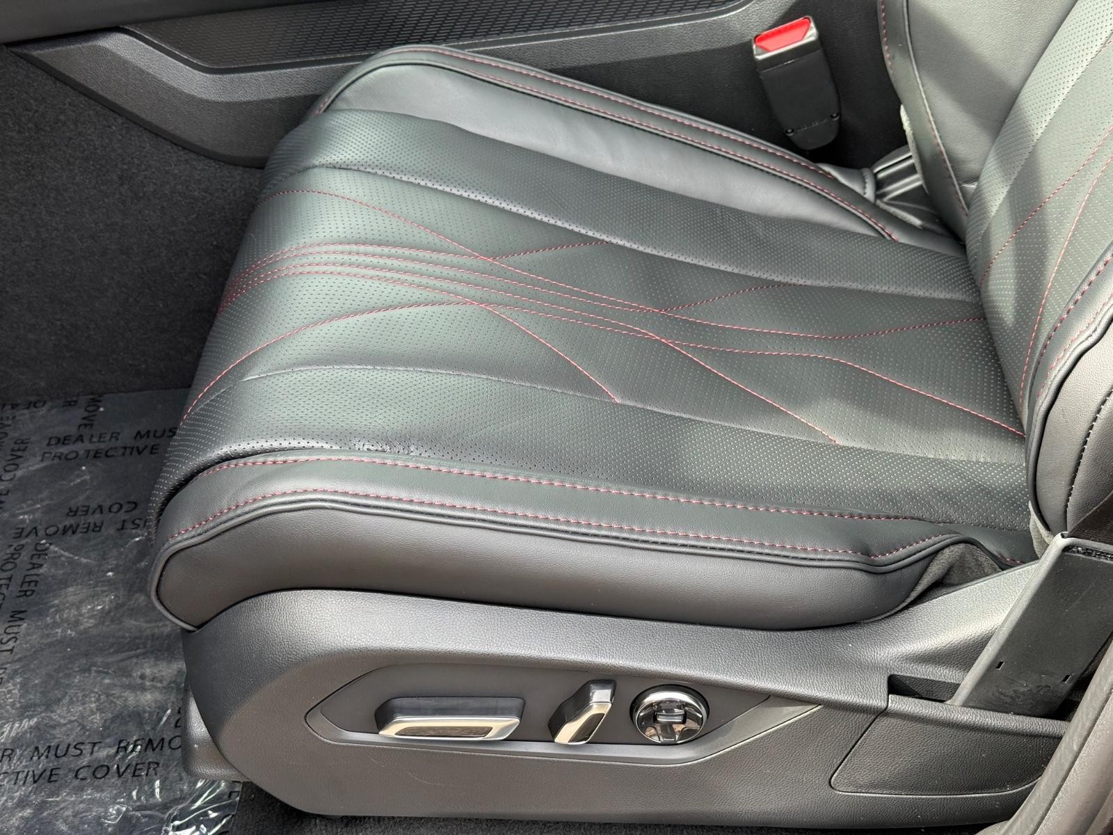 Acura MDX Vehicle Image 17