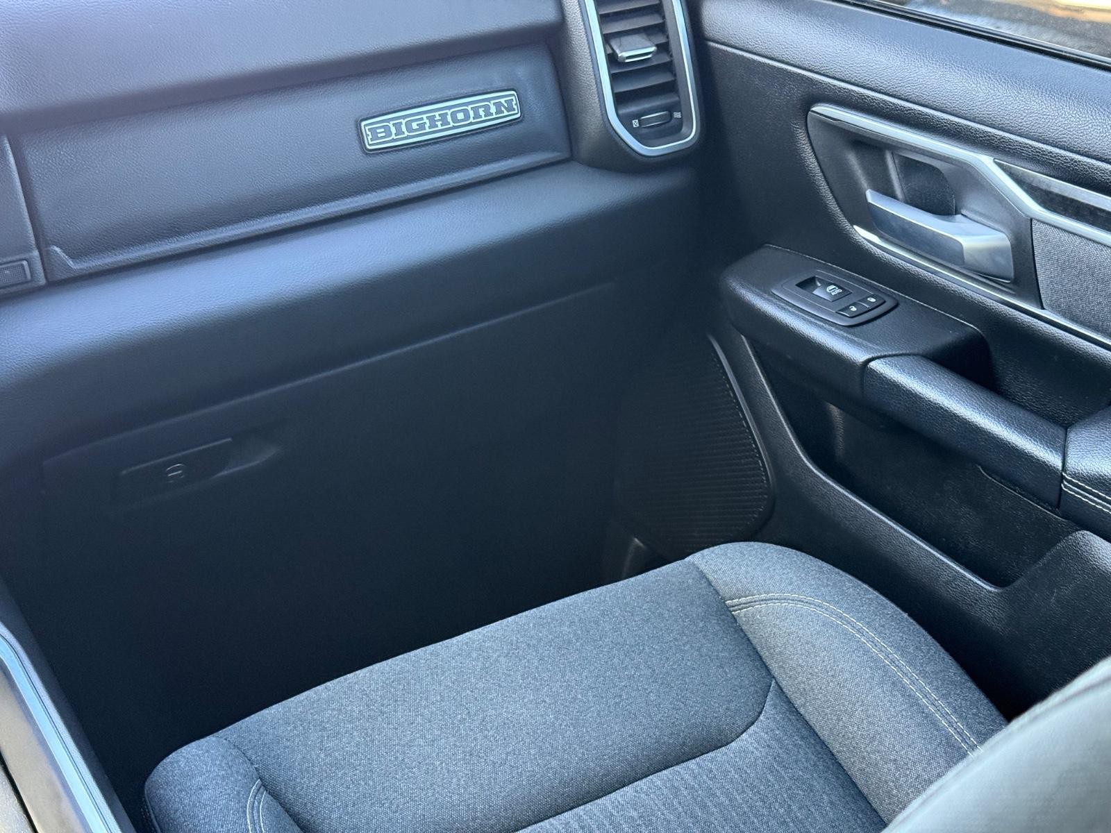 Ram 1500 Vehicle Image 15