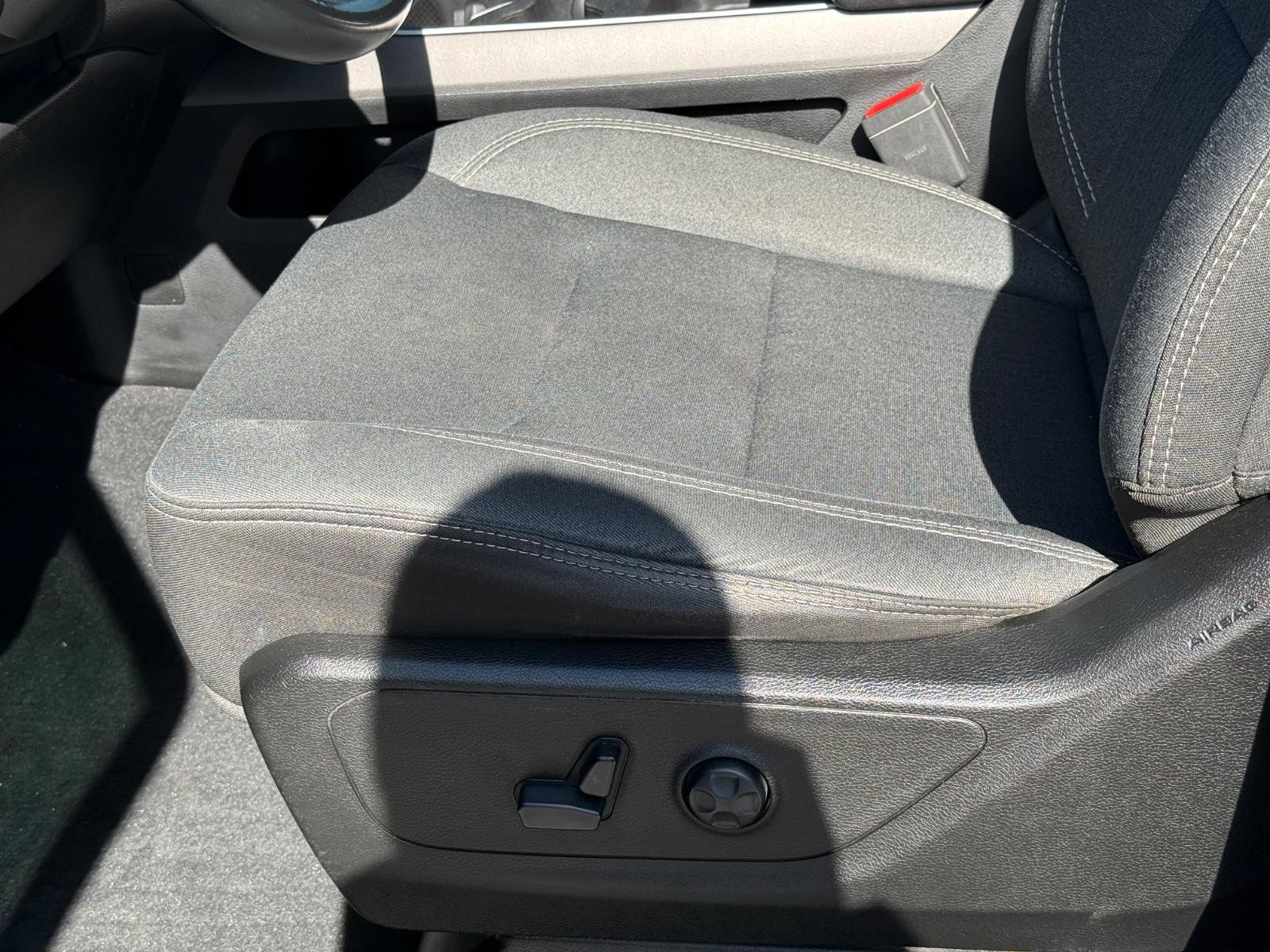 Ram 1500 Vehicle Image 21