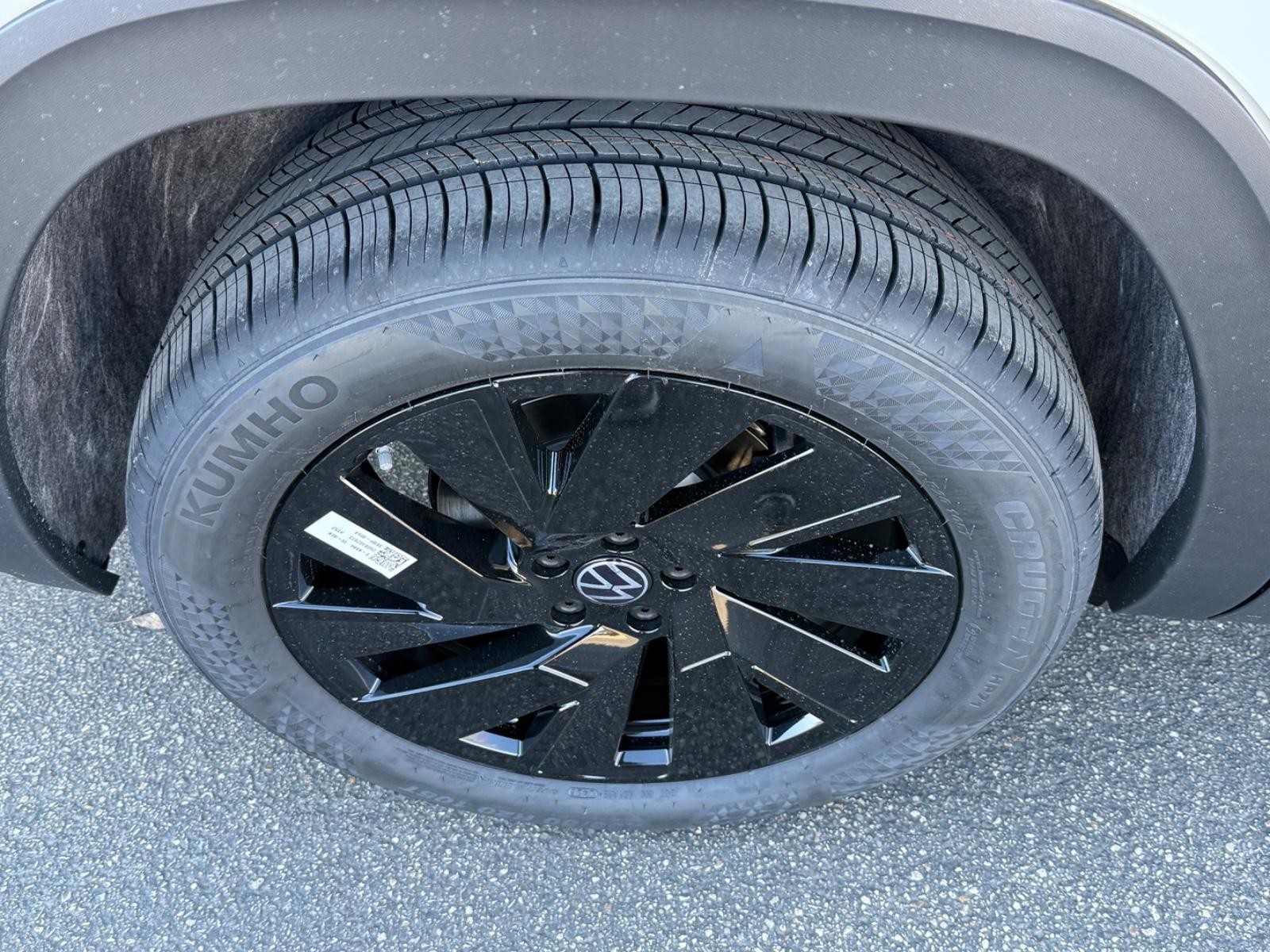 Volkswagen Atlas Vehicle Image 04