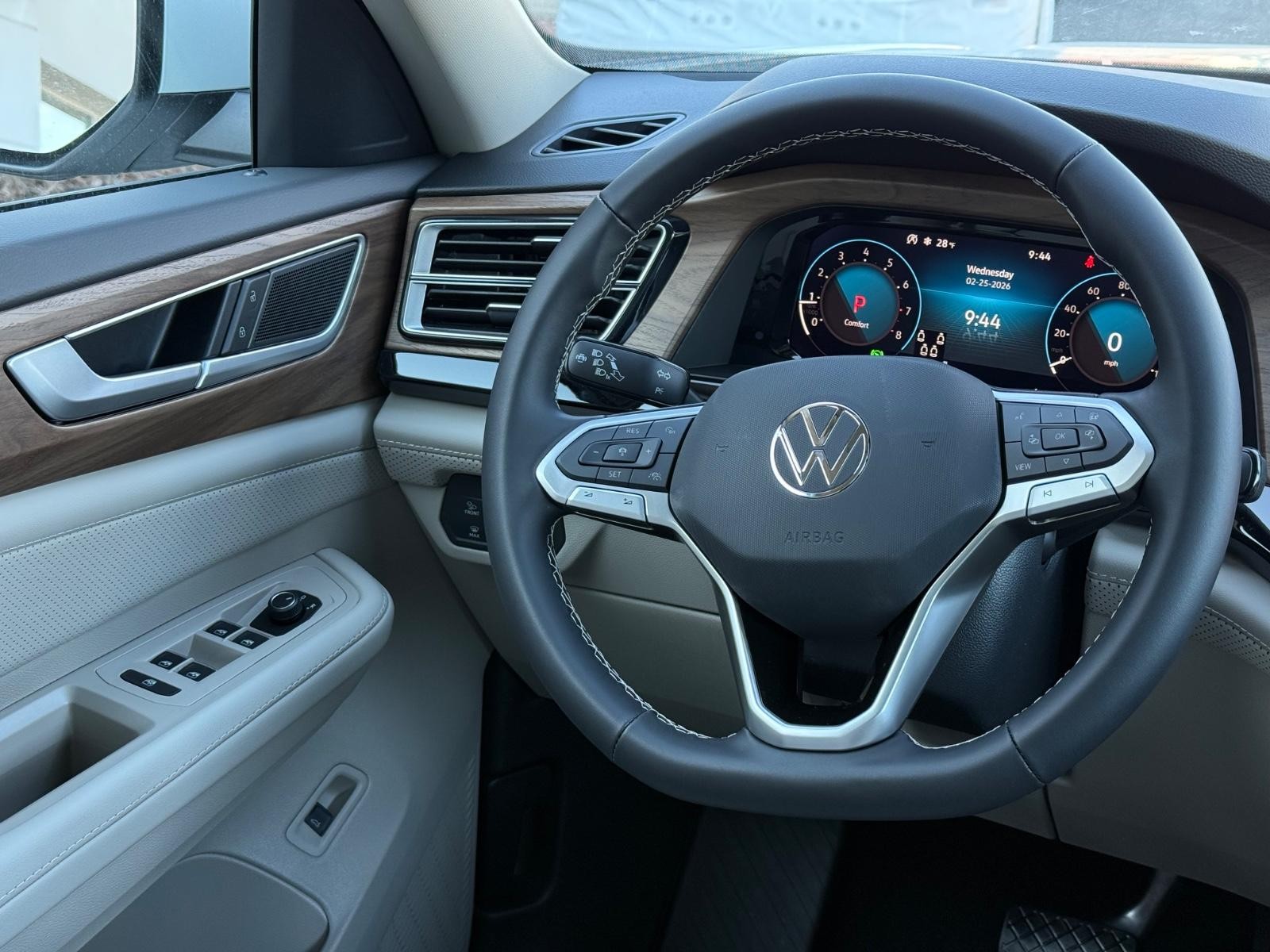 Volkswagen Atlas Vehicle Image 10