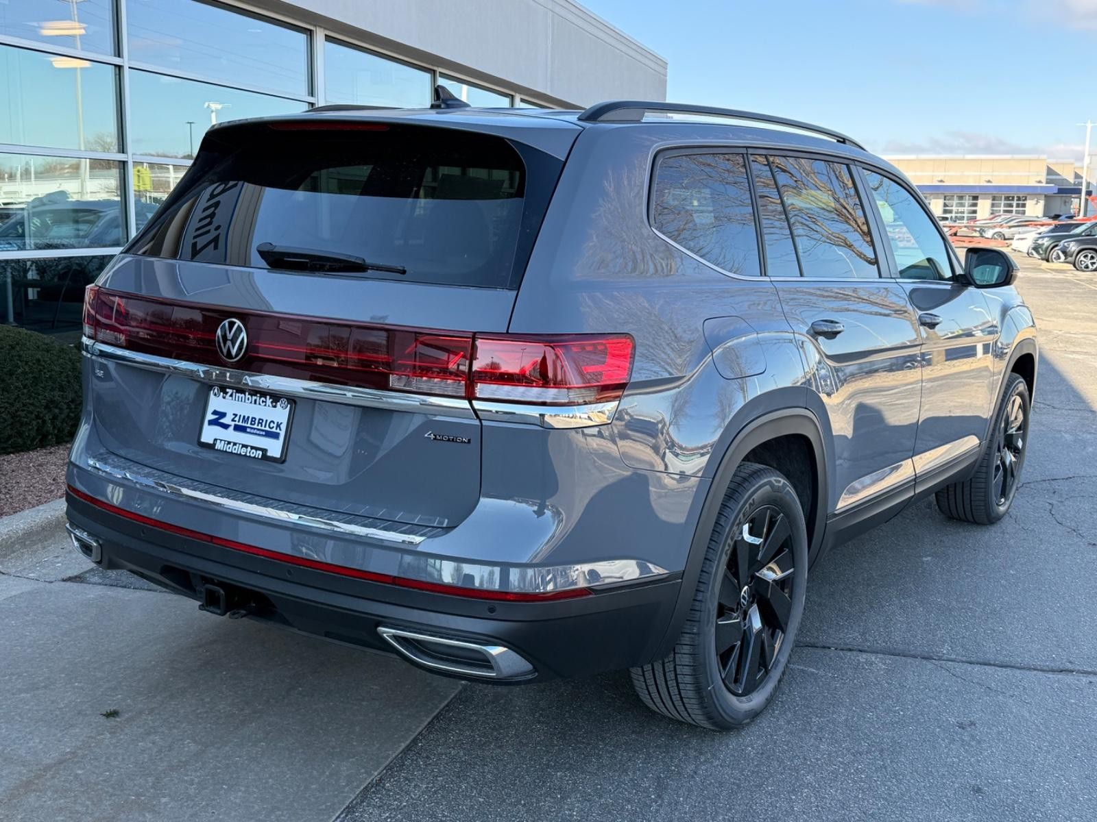 Volkswagen Atlas Vehicle Image 03