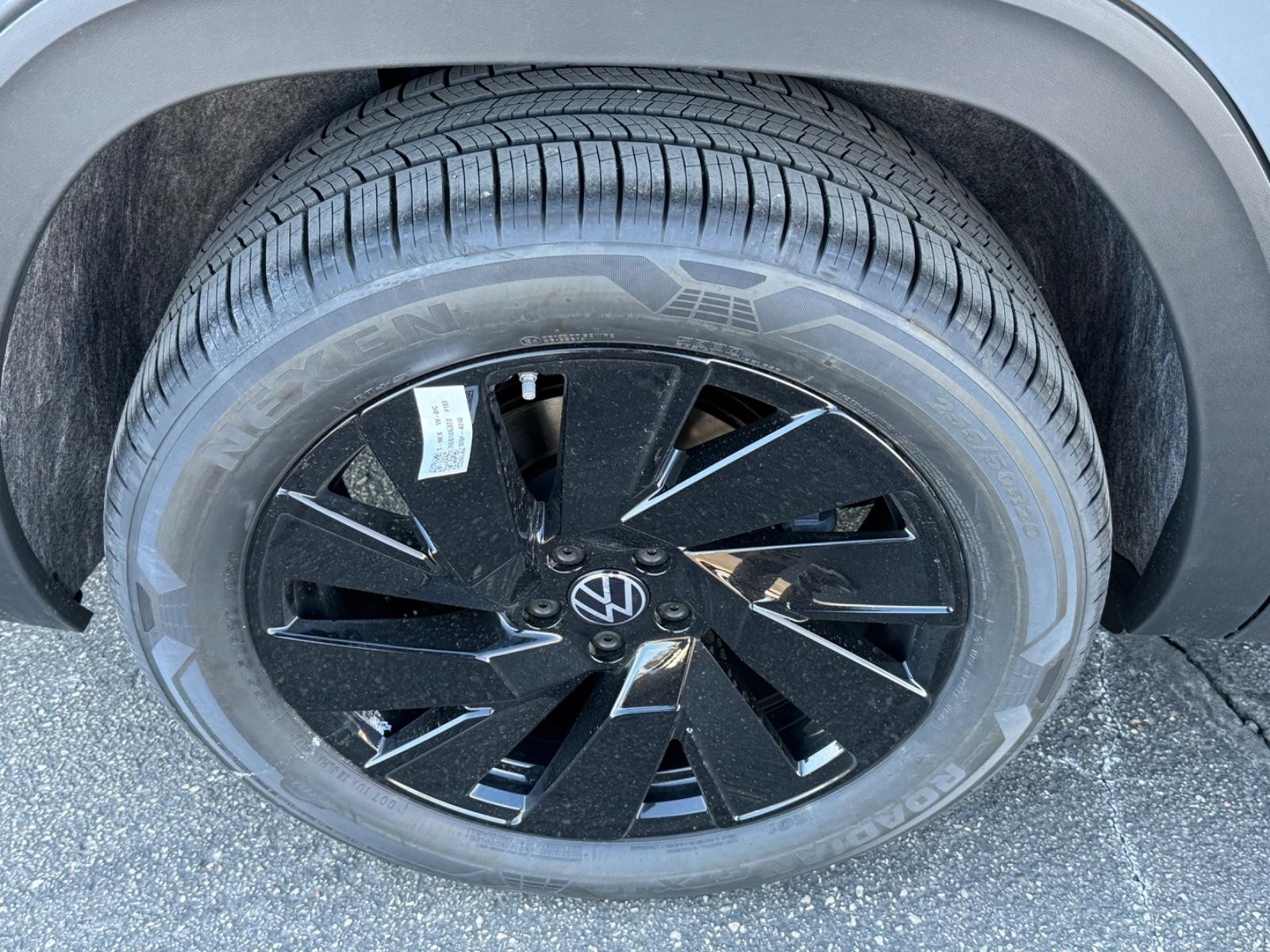 Volkswagen Atlas Vehicle Image 04