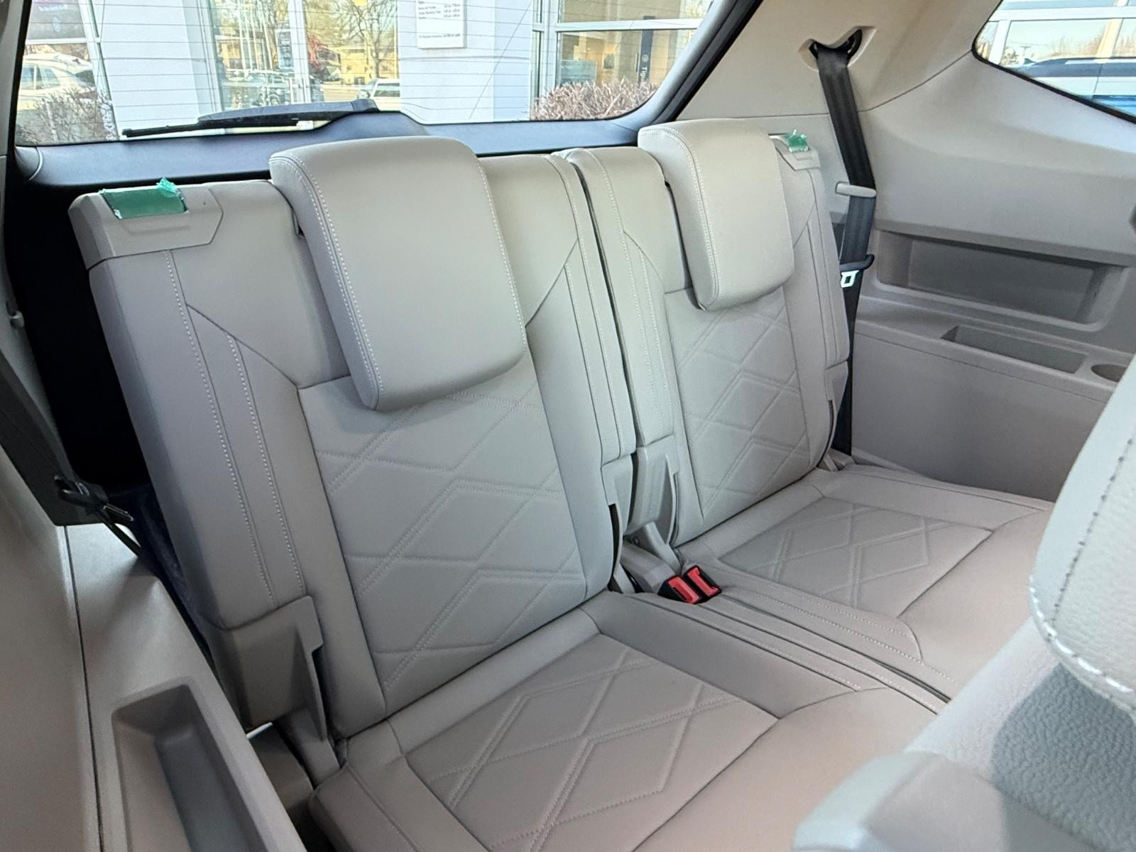 Volkswagen Atlas Vehicle Image 05