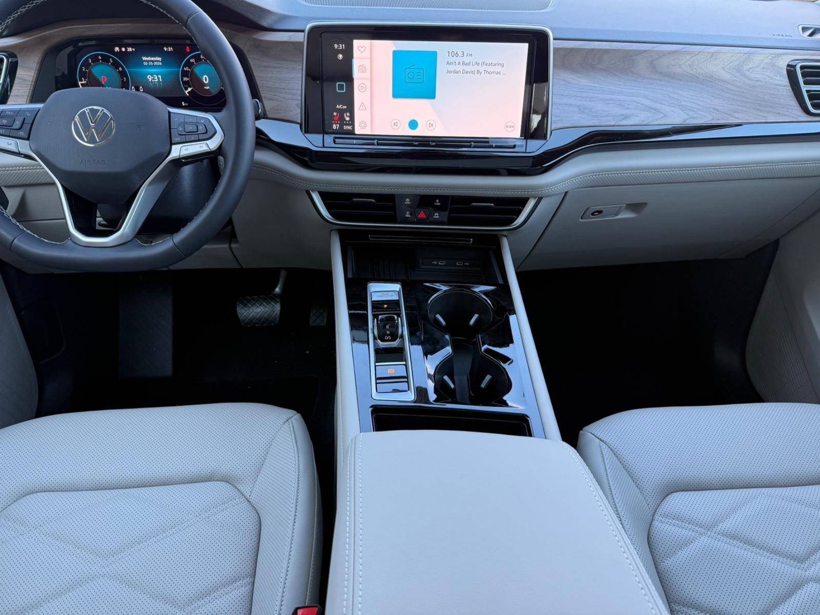 Volkswagen Atlas Vehicle Image 07