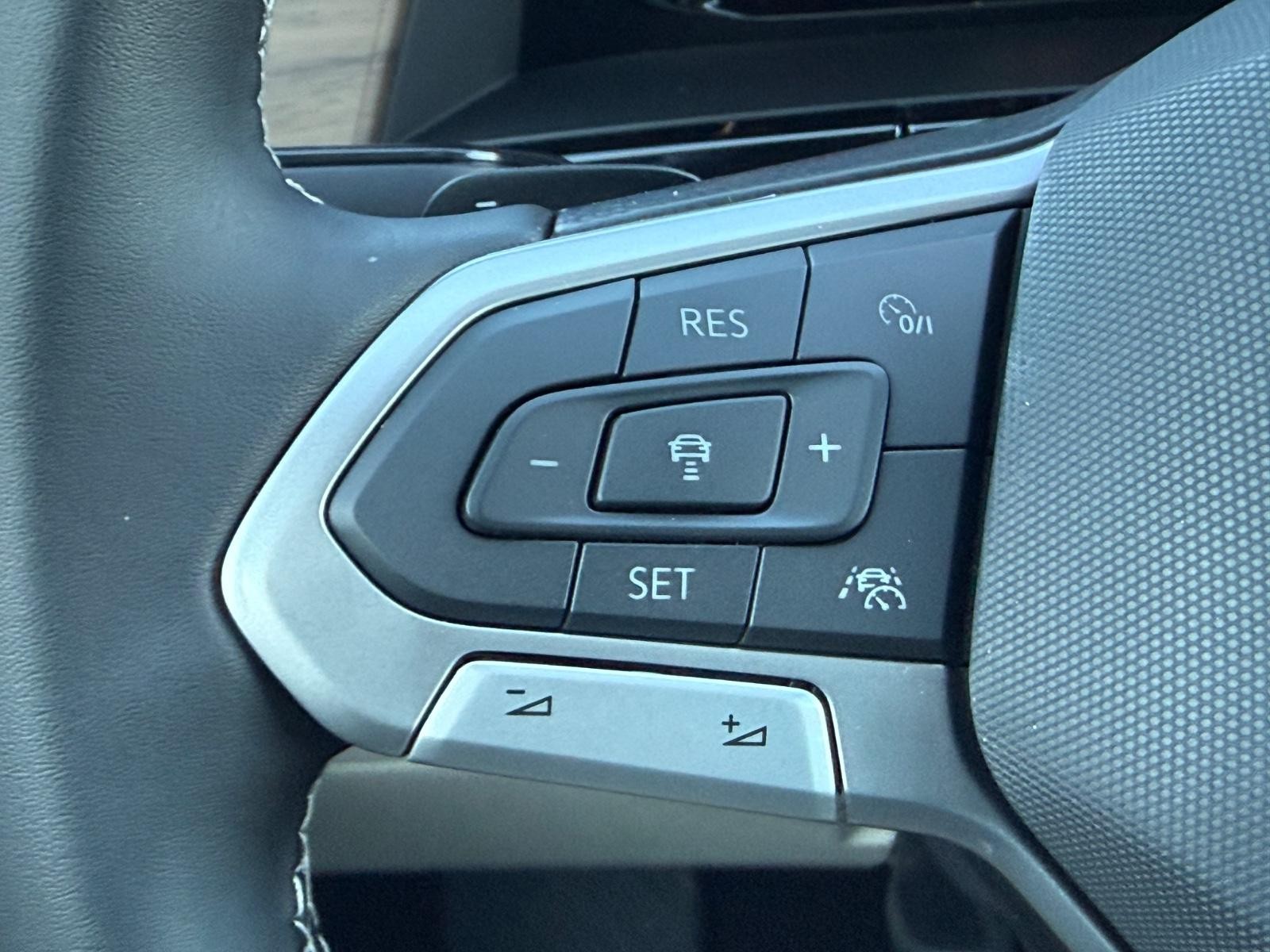 Volkswagen Atlas Vehicle Image 12