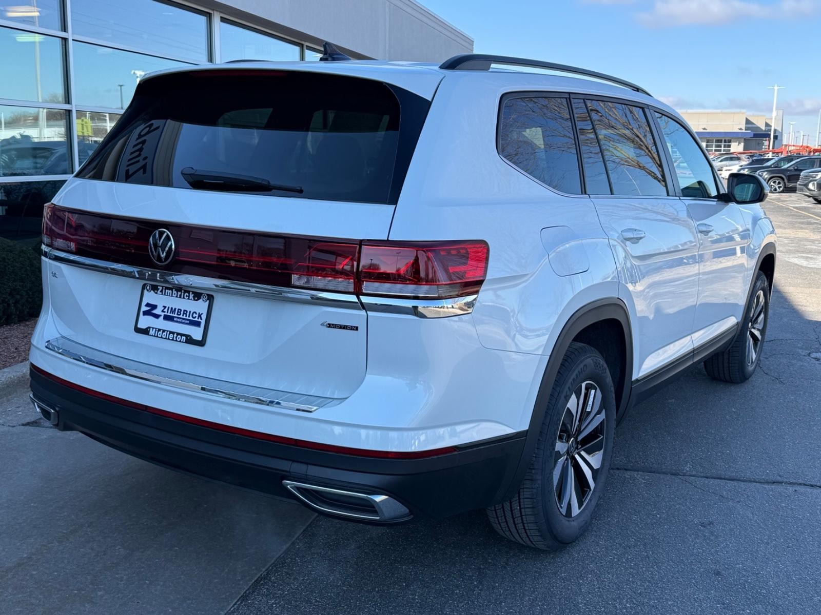 Volkswagen Atlas Vehicle Image 03