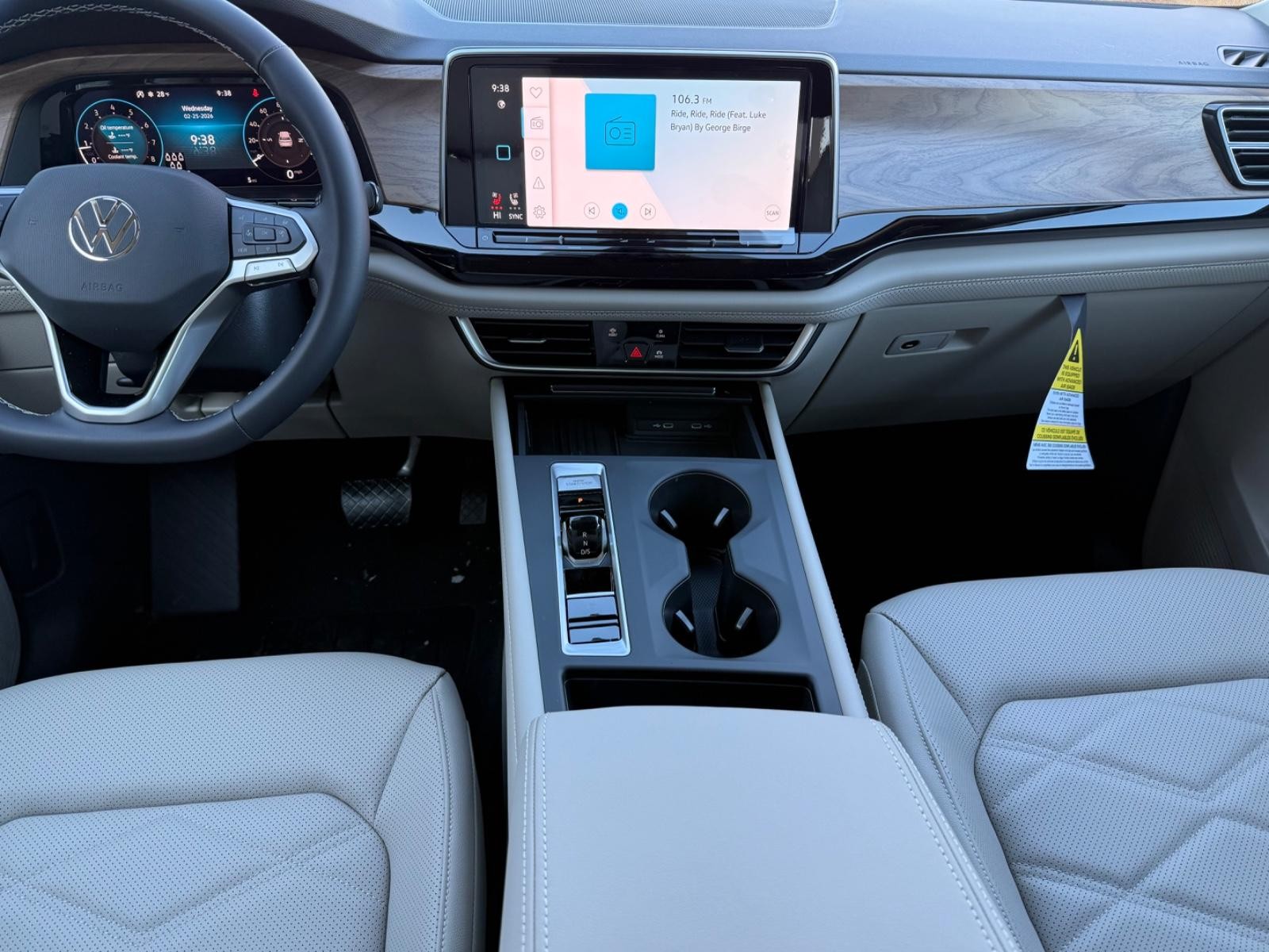 Volkswagen Atlas Vehicle Image 07