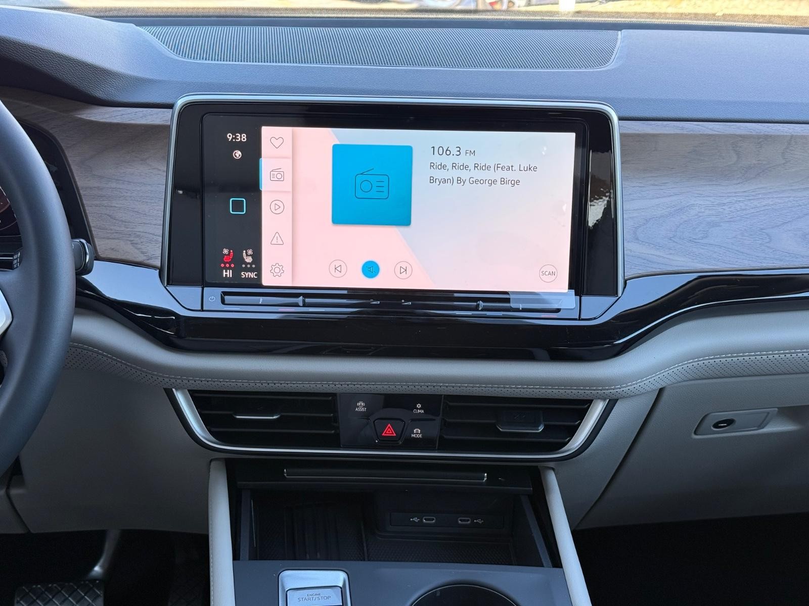 Volkswagen Atlas Vehicle Image 08