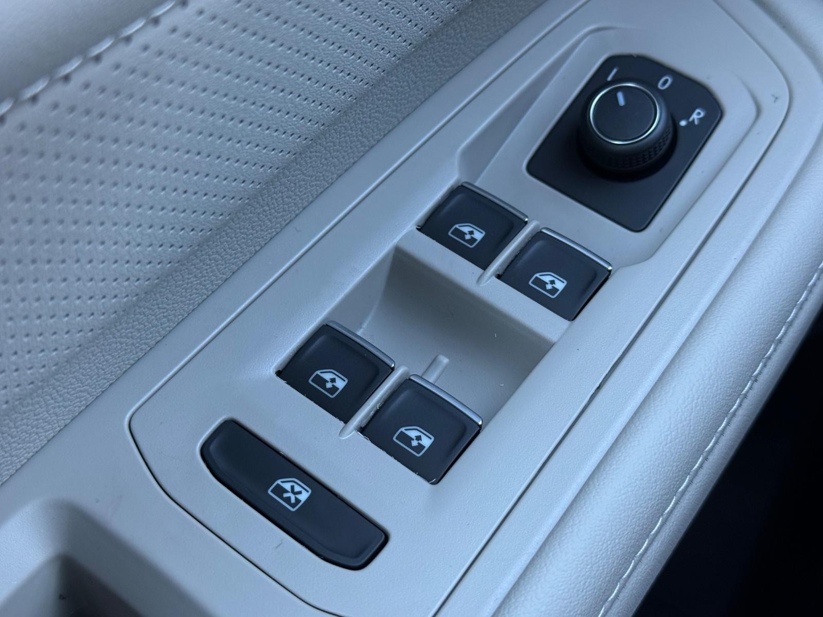 Volkswagen Atlas Vehicle Image 16