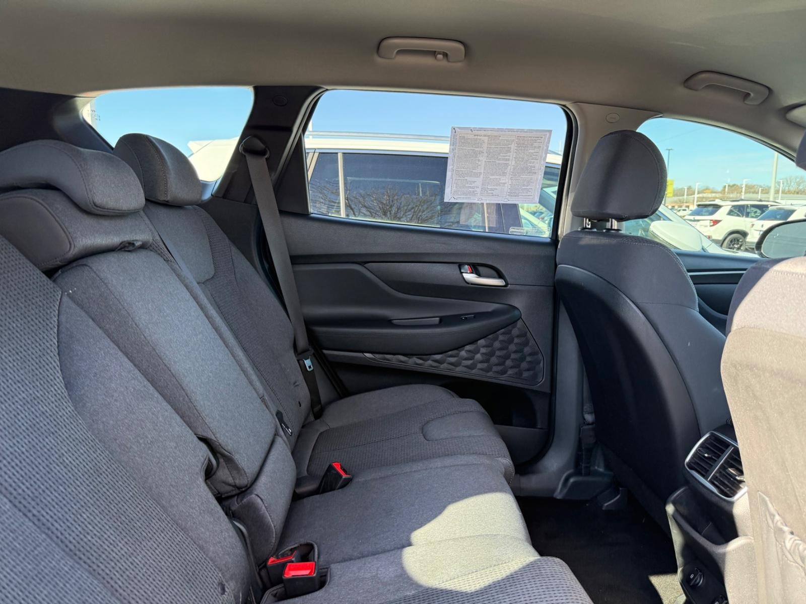 Hyundai Santa Fe Vehicle Image 10