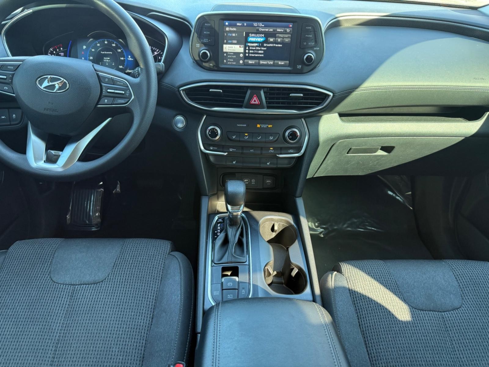 Hyundai Santa Fe Vehicle Image 11