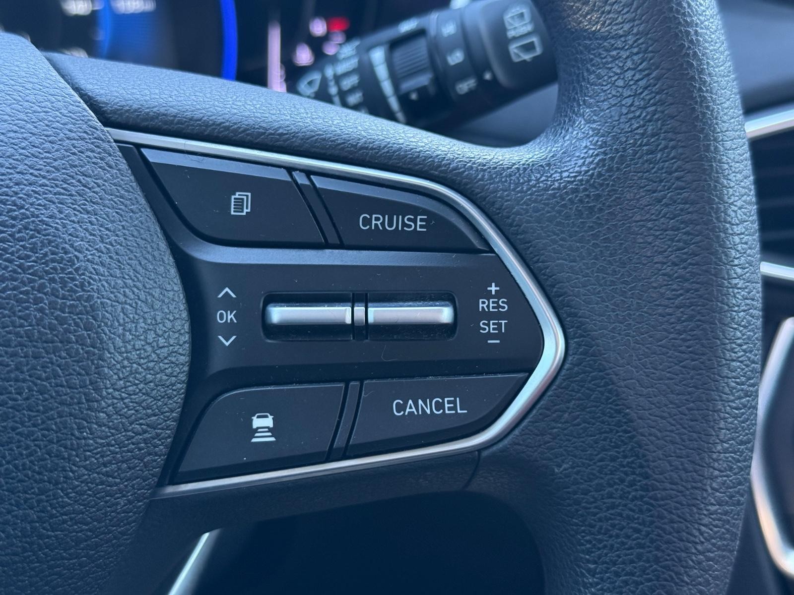 Hyundai Santa Fe Vehicle Image 17