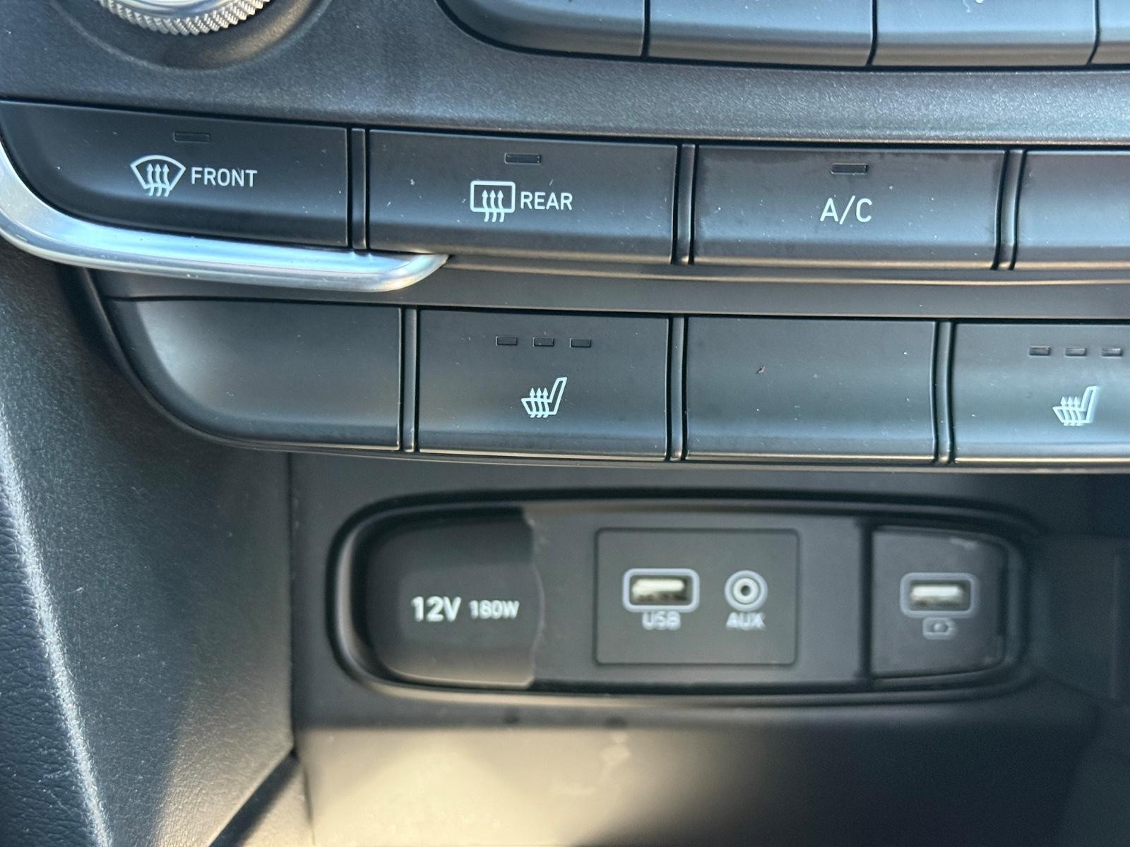 Hyundai Santa Fe Vehicle Image 20