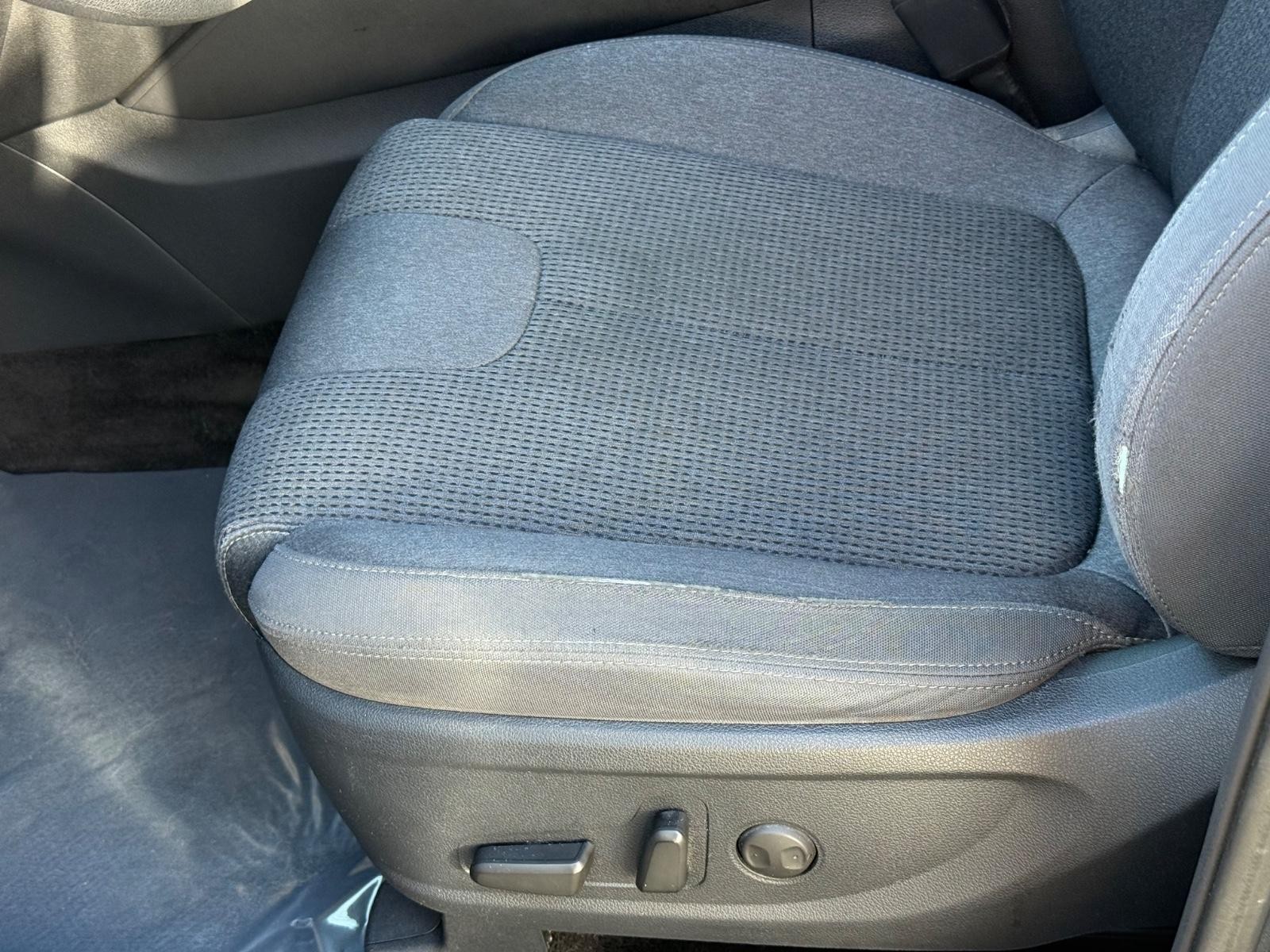 Hyundai Santa Fe Vehicle Image 21