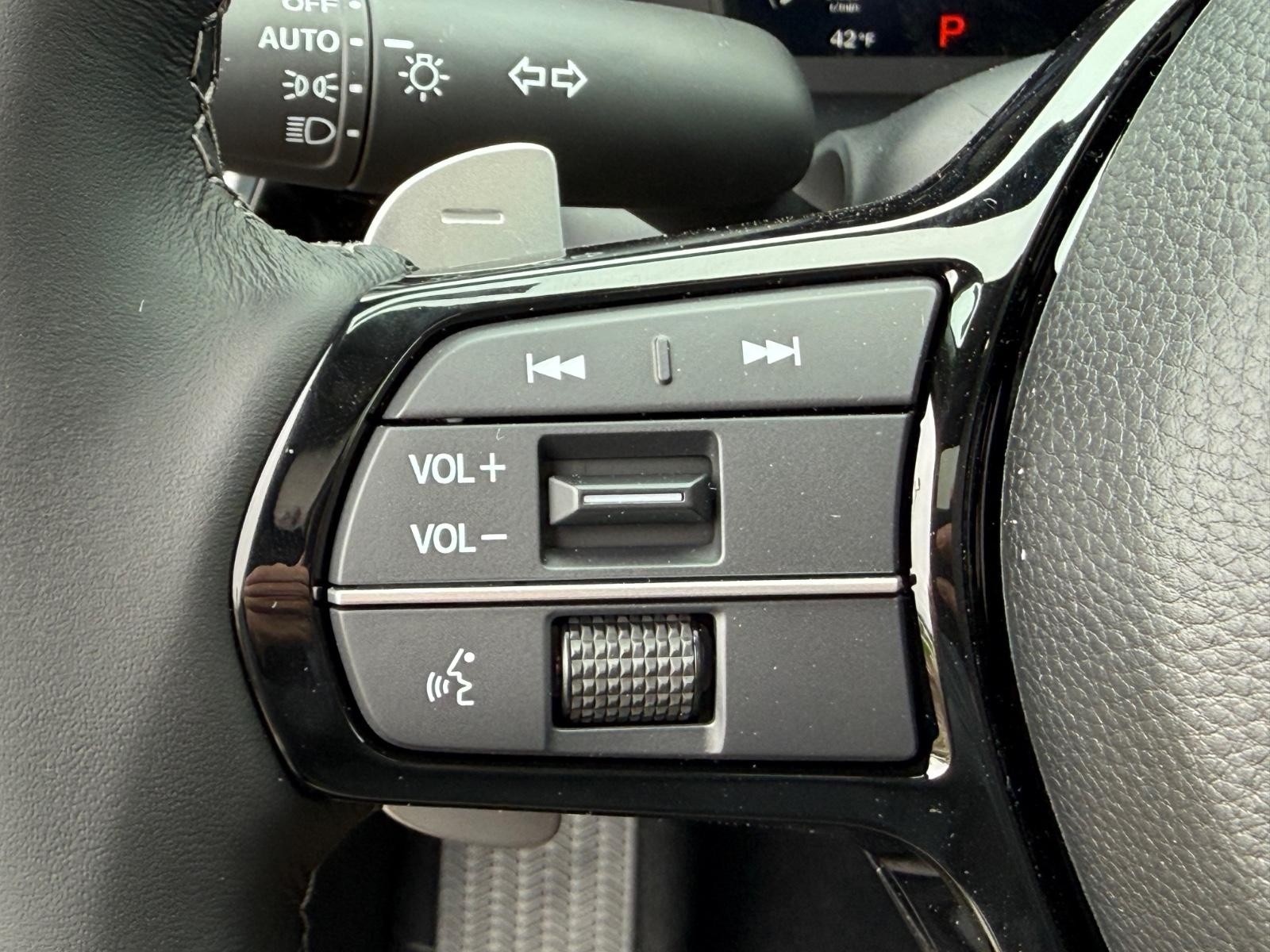 Acura ADX Vehicle Image 11