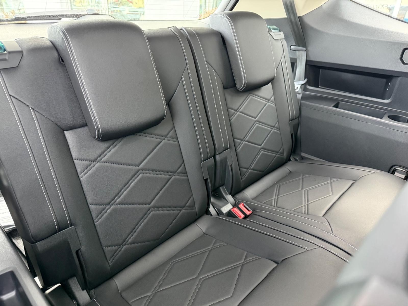 Volkswagen Atlas Vehicle Image 06