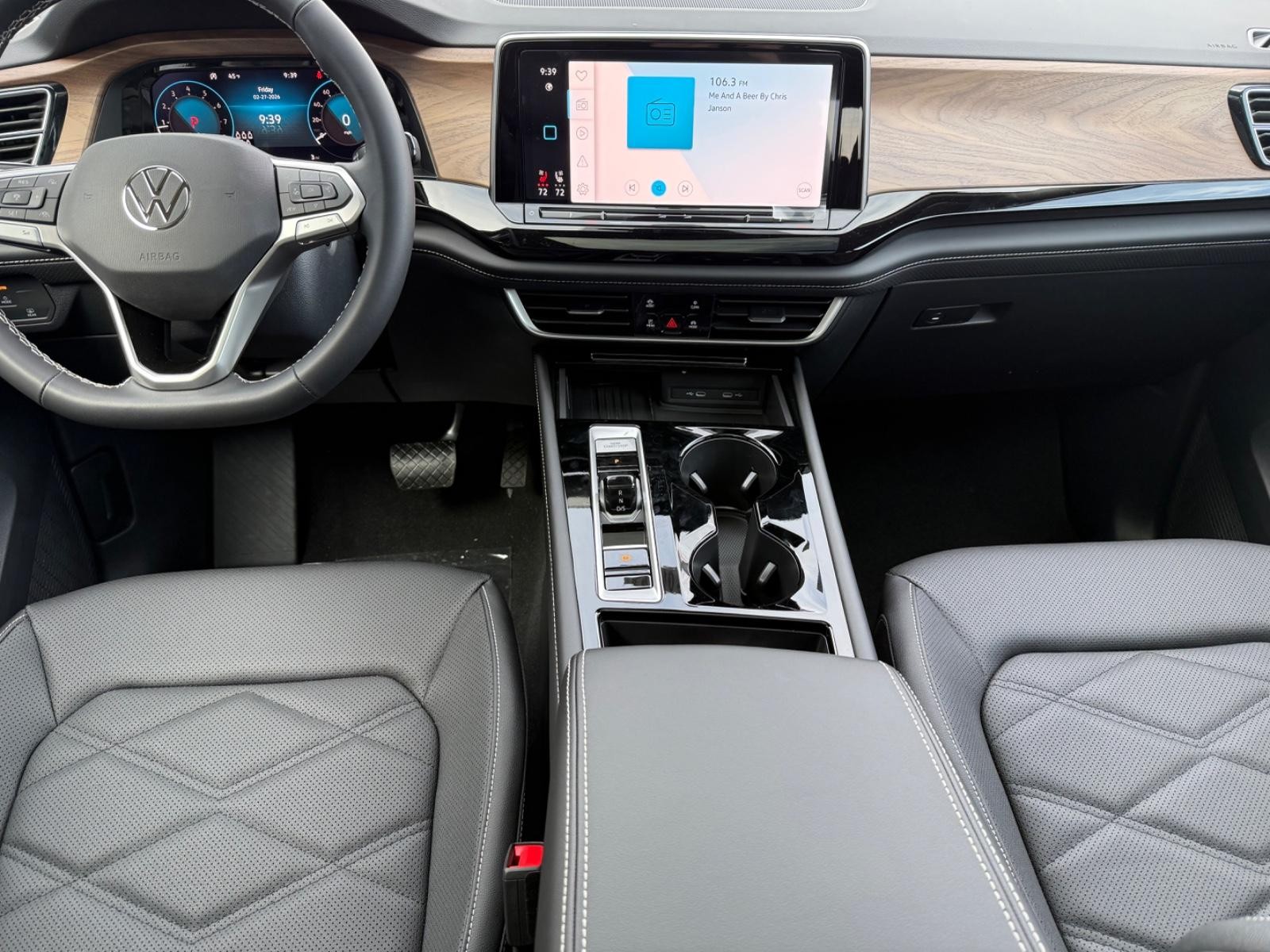 Volkswagen Atlas Vehicle Image 07