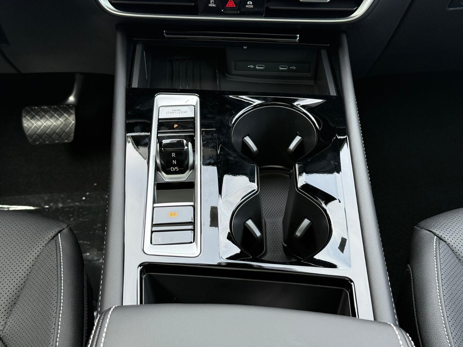 Volkswagen Atlas Vehicle Image 09