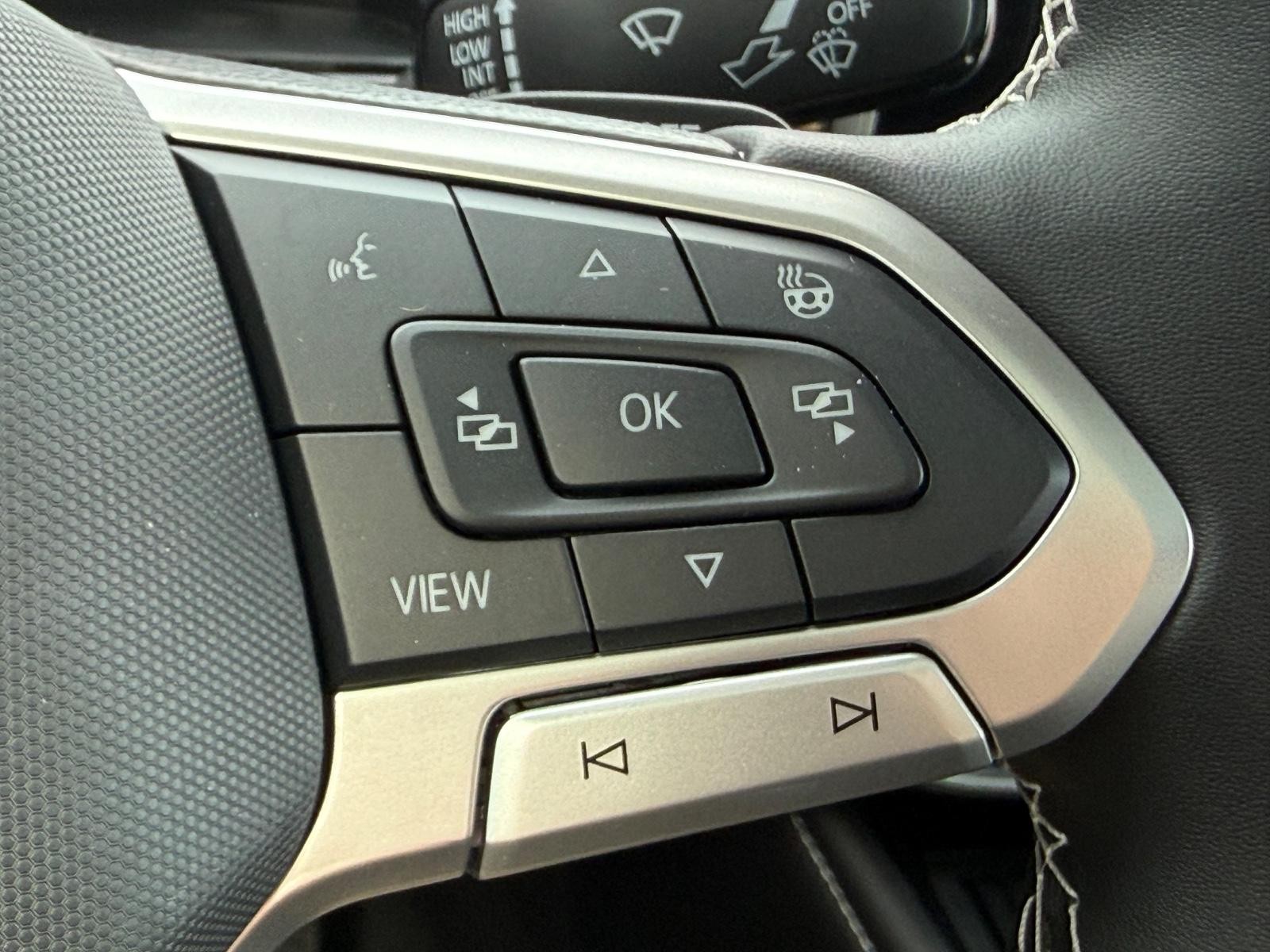 Volkswagen Atlas Vehicle Image 13