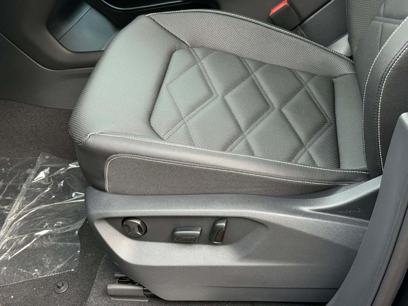 Volkswagen Atlas Vehicle Image 17