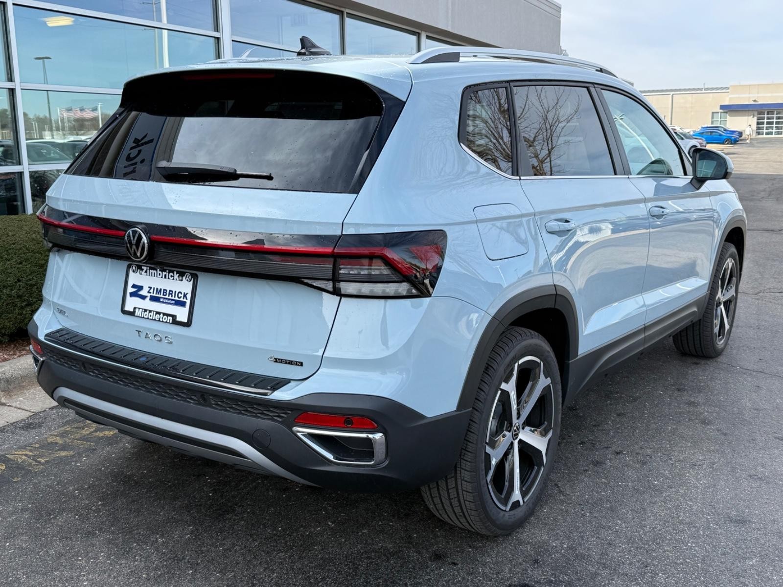 Volkswagen Taos Vehicle Image 03