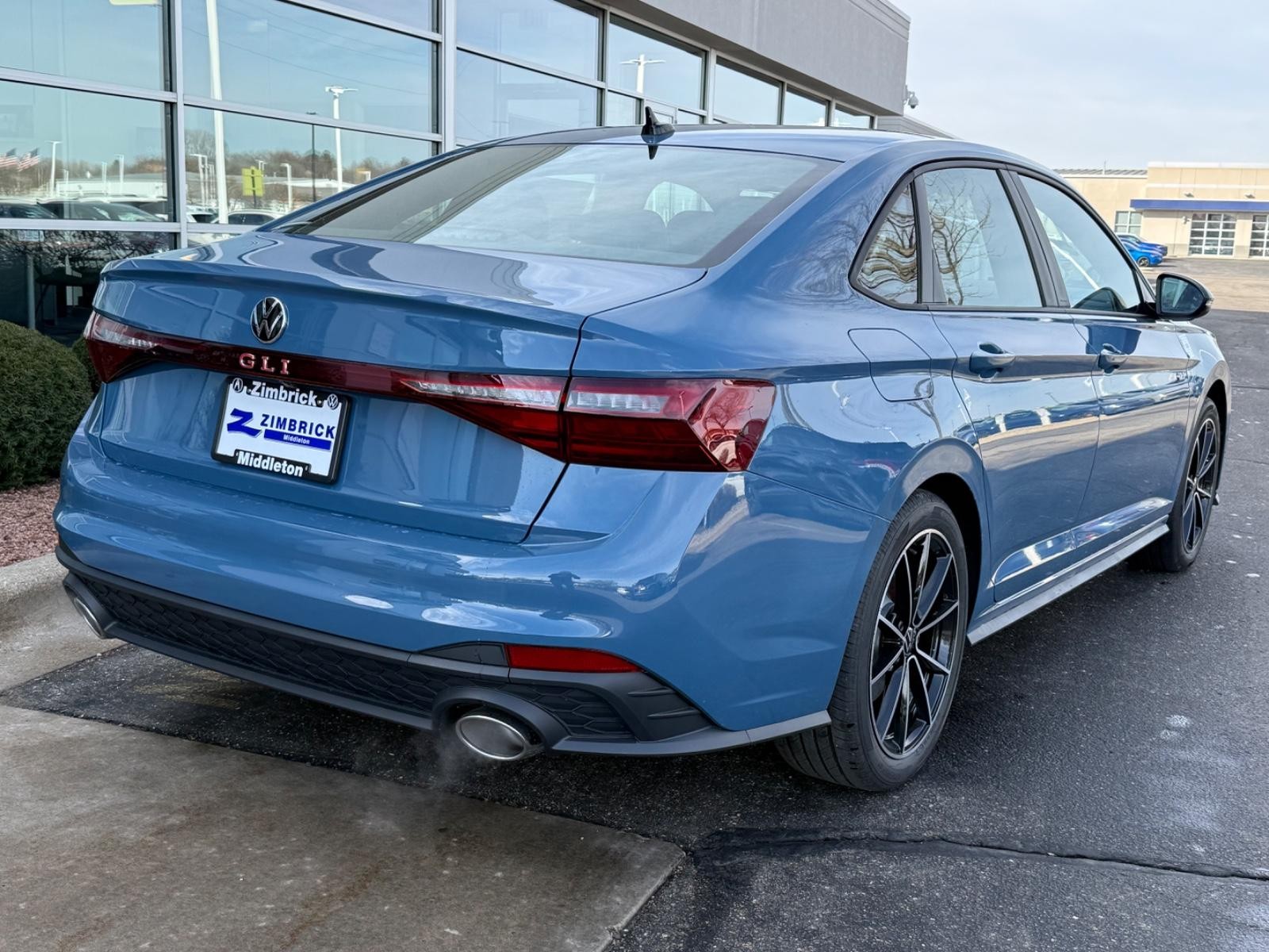 Volkswagen Jetta GLI Vehicle Image 03