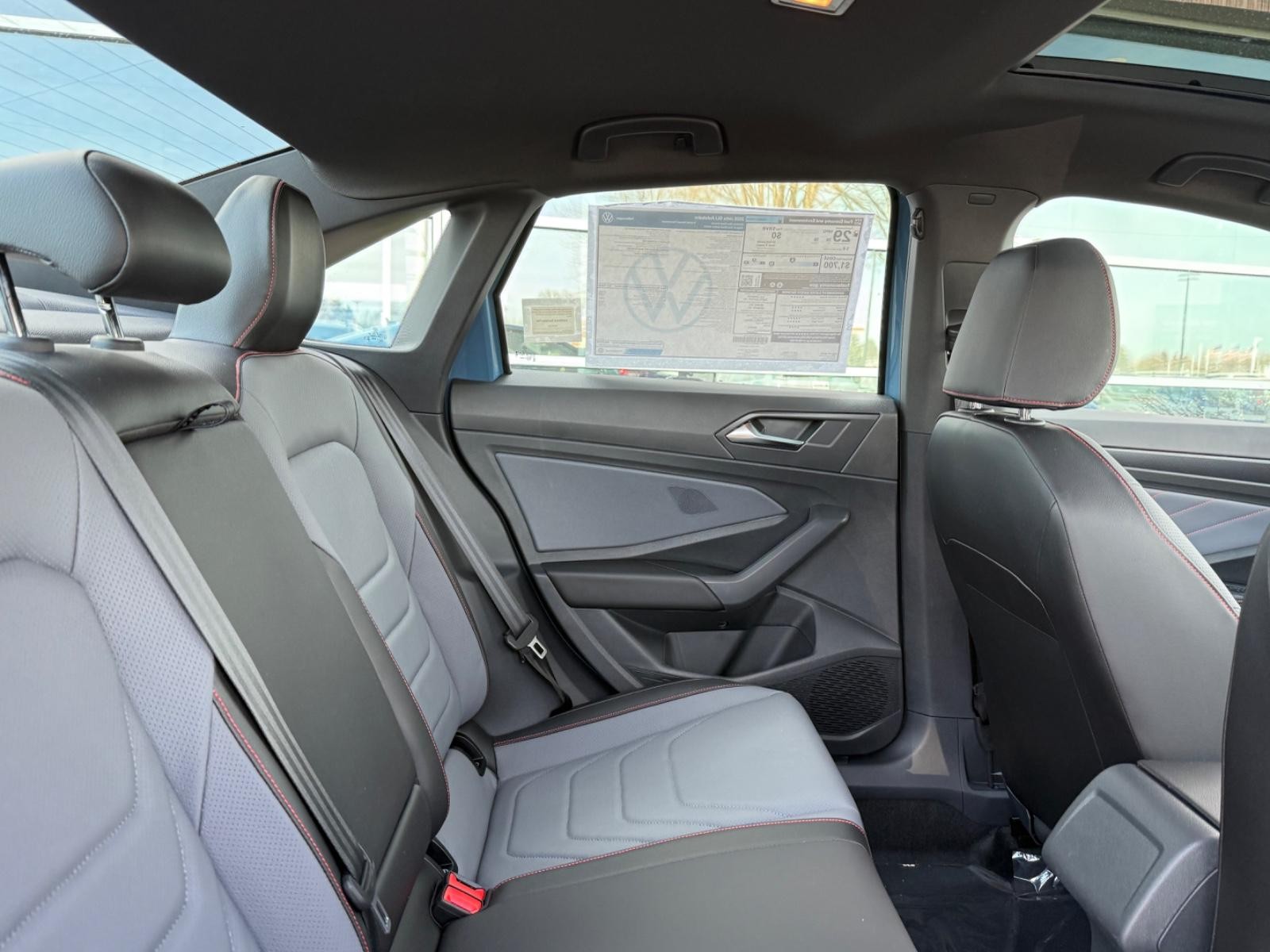 Volkswagen Jetta GLI Vehicle Image 05