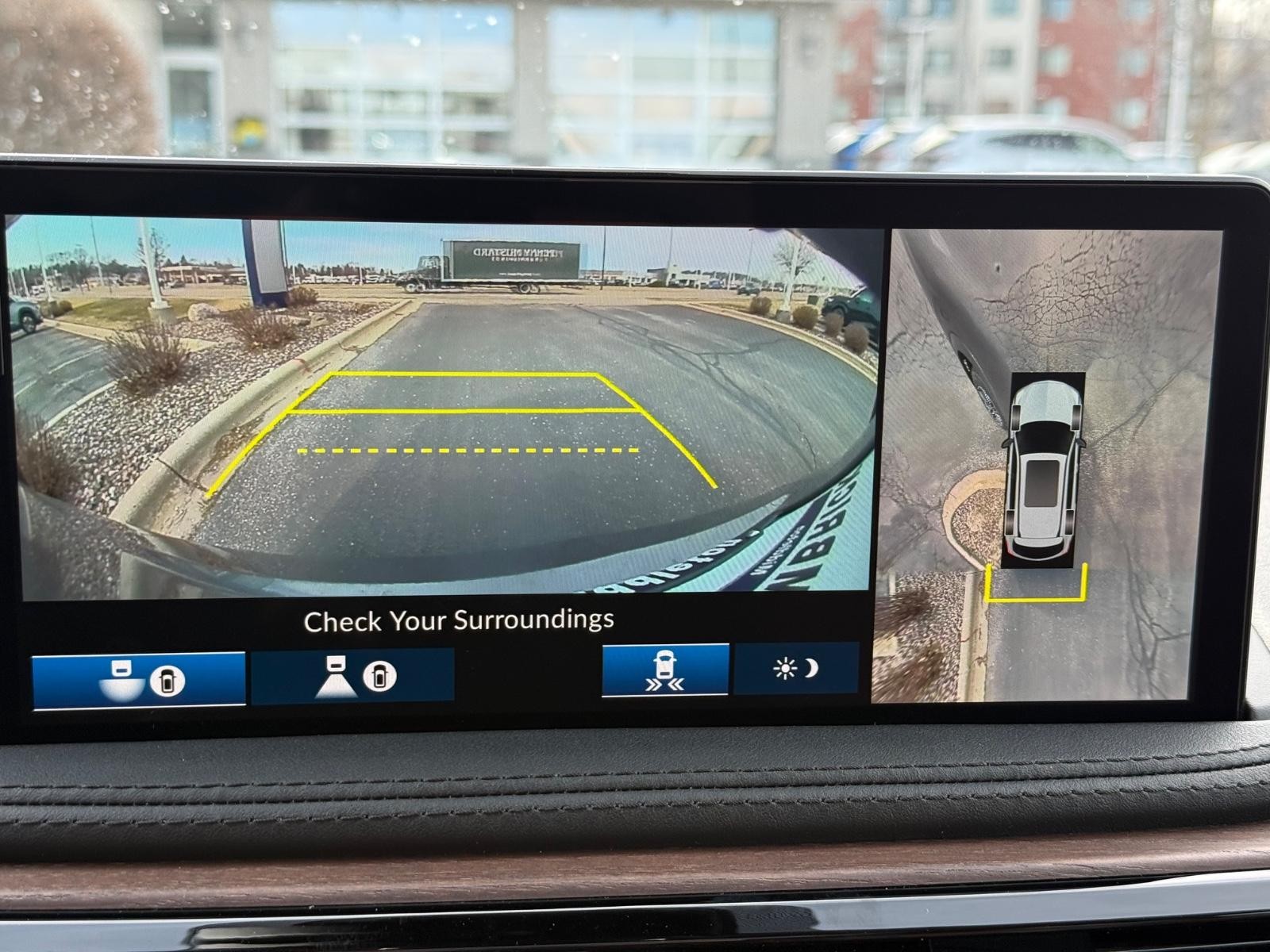 Acura MDX Vehicle Image 14