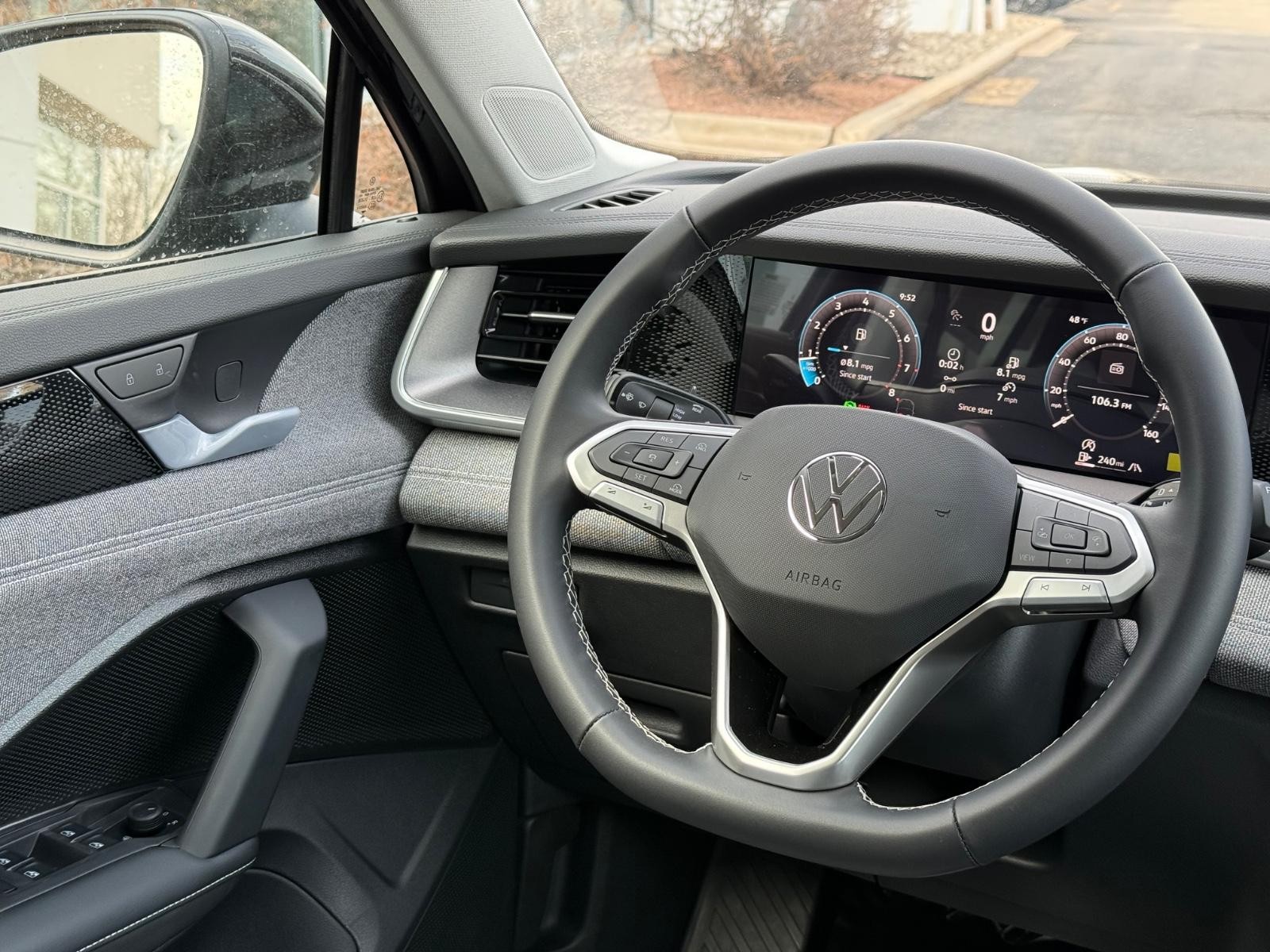 Volkswagen Tiguan Vehicle Image 08