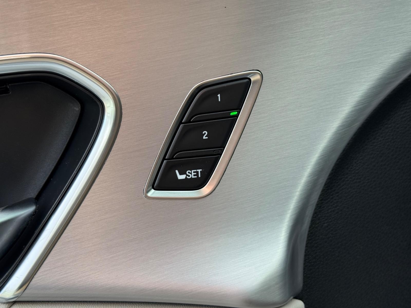 Acura RDX Vehicle Image 11