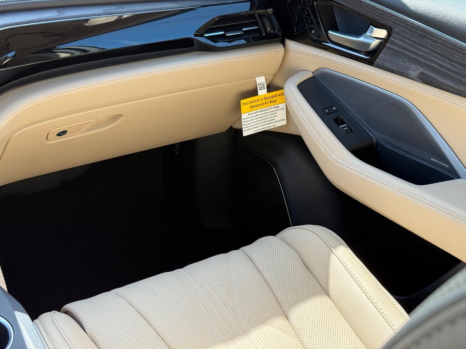 Acura MDX Vehicle Image 10