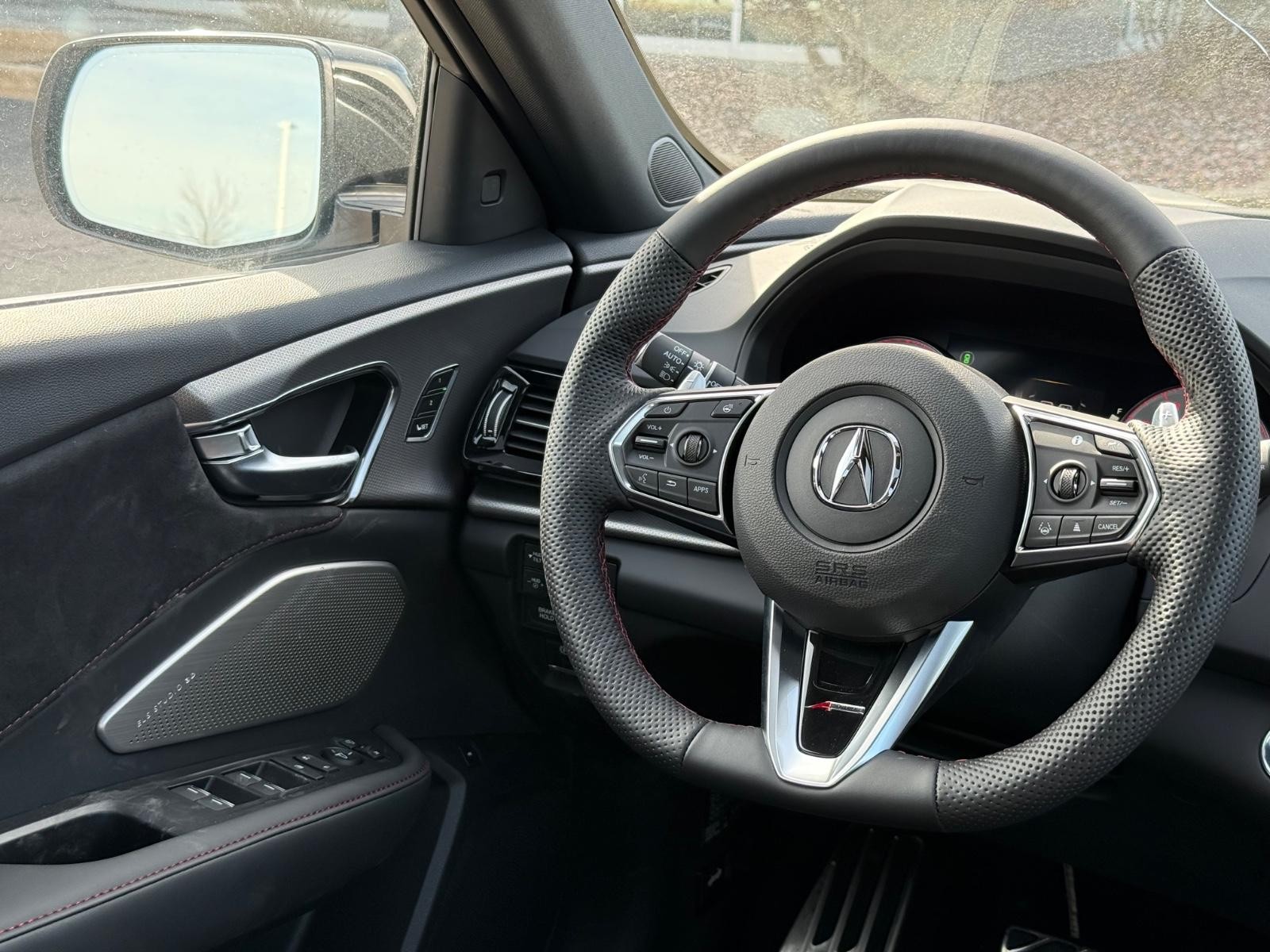 Acura RDX Vehicle Image 09