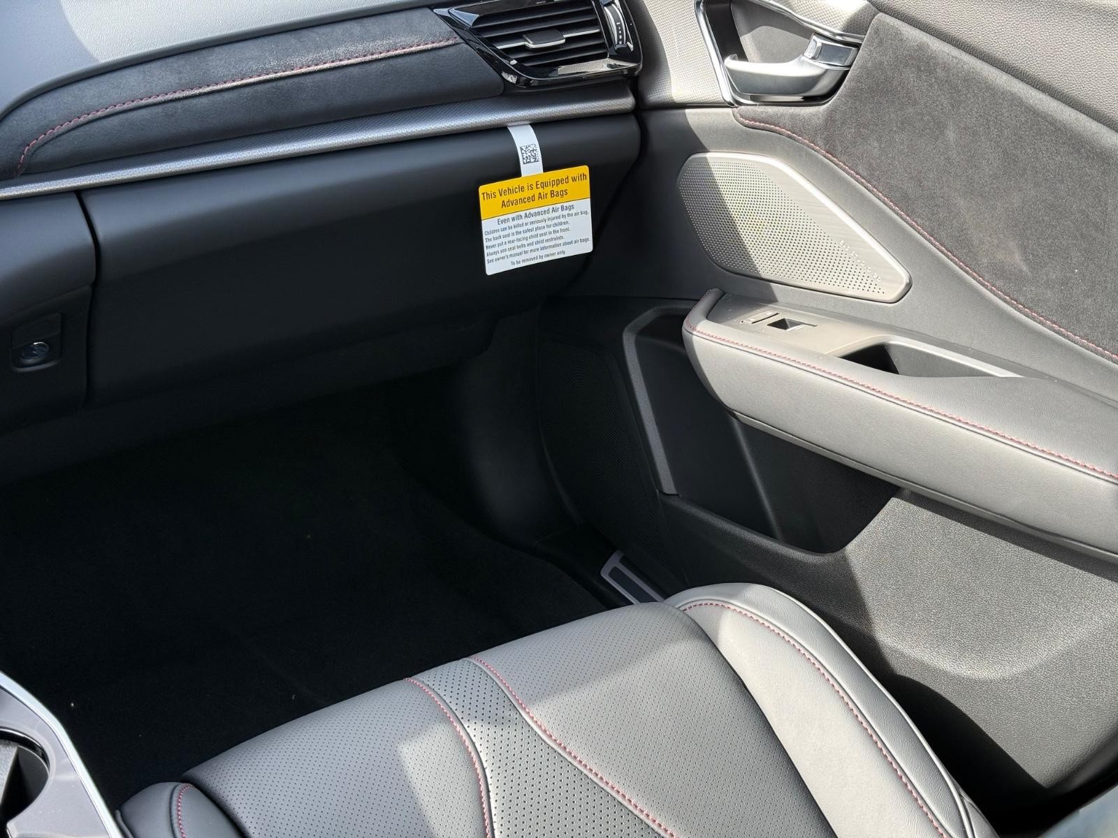 Acura RDX Vehicle Image 10