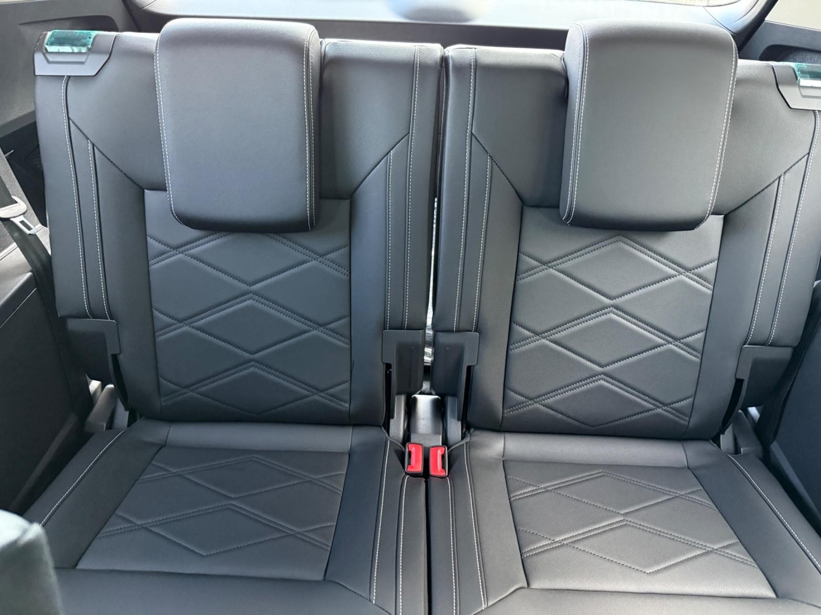 Volkswagen Atlas Vehicle Image 06