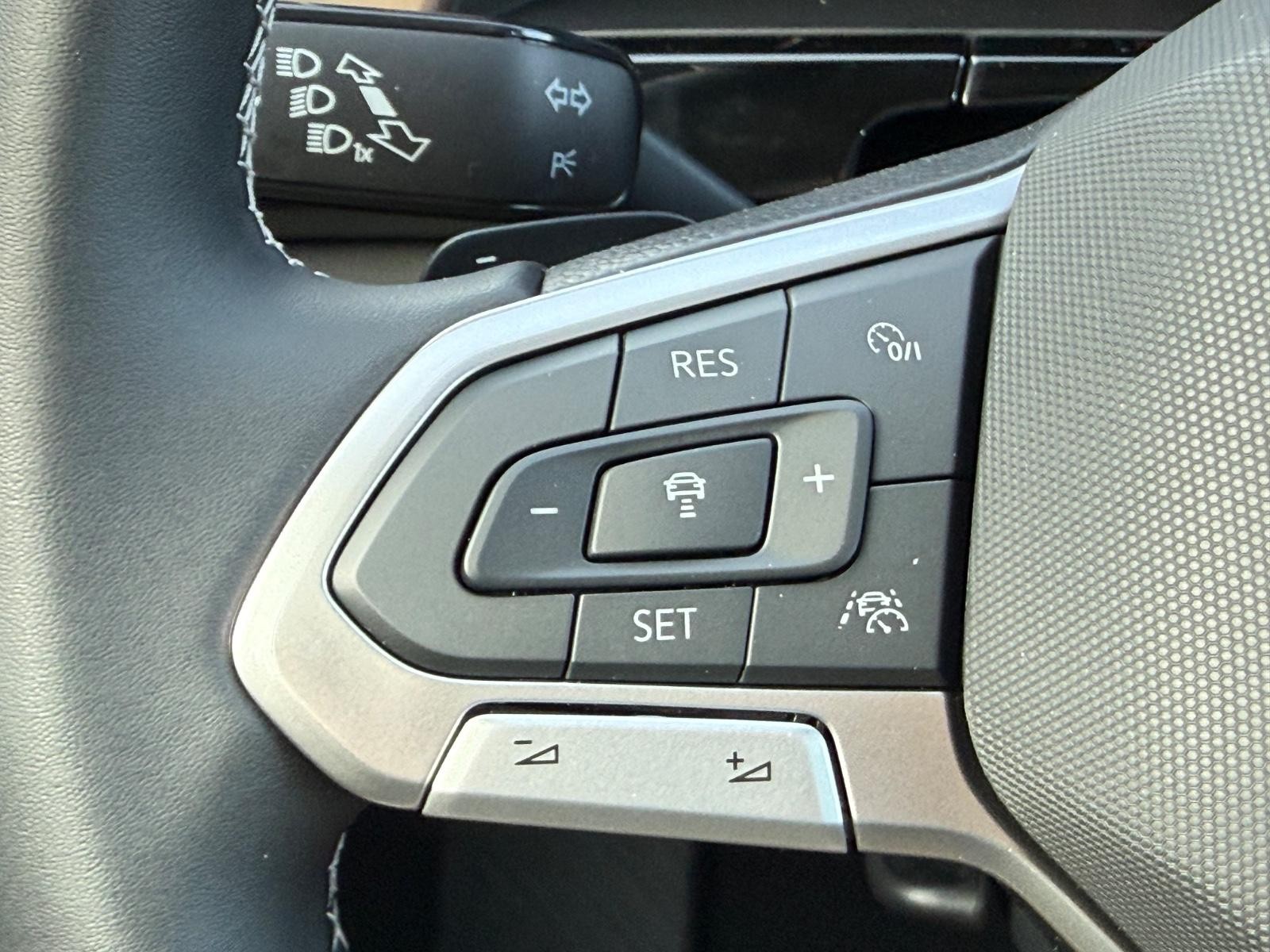 Volkswagen Atlas Vehicle Image 12