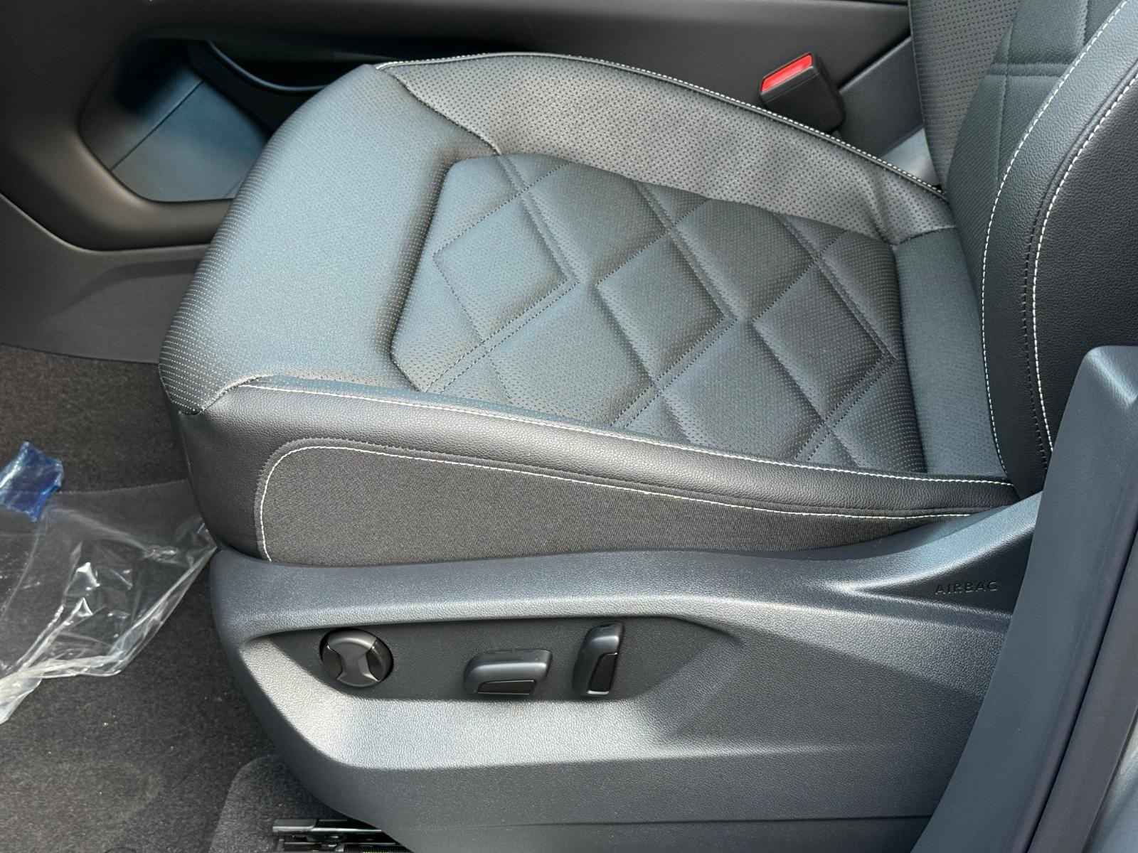 Volkswagen Atlas Vehicle Image 17